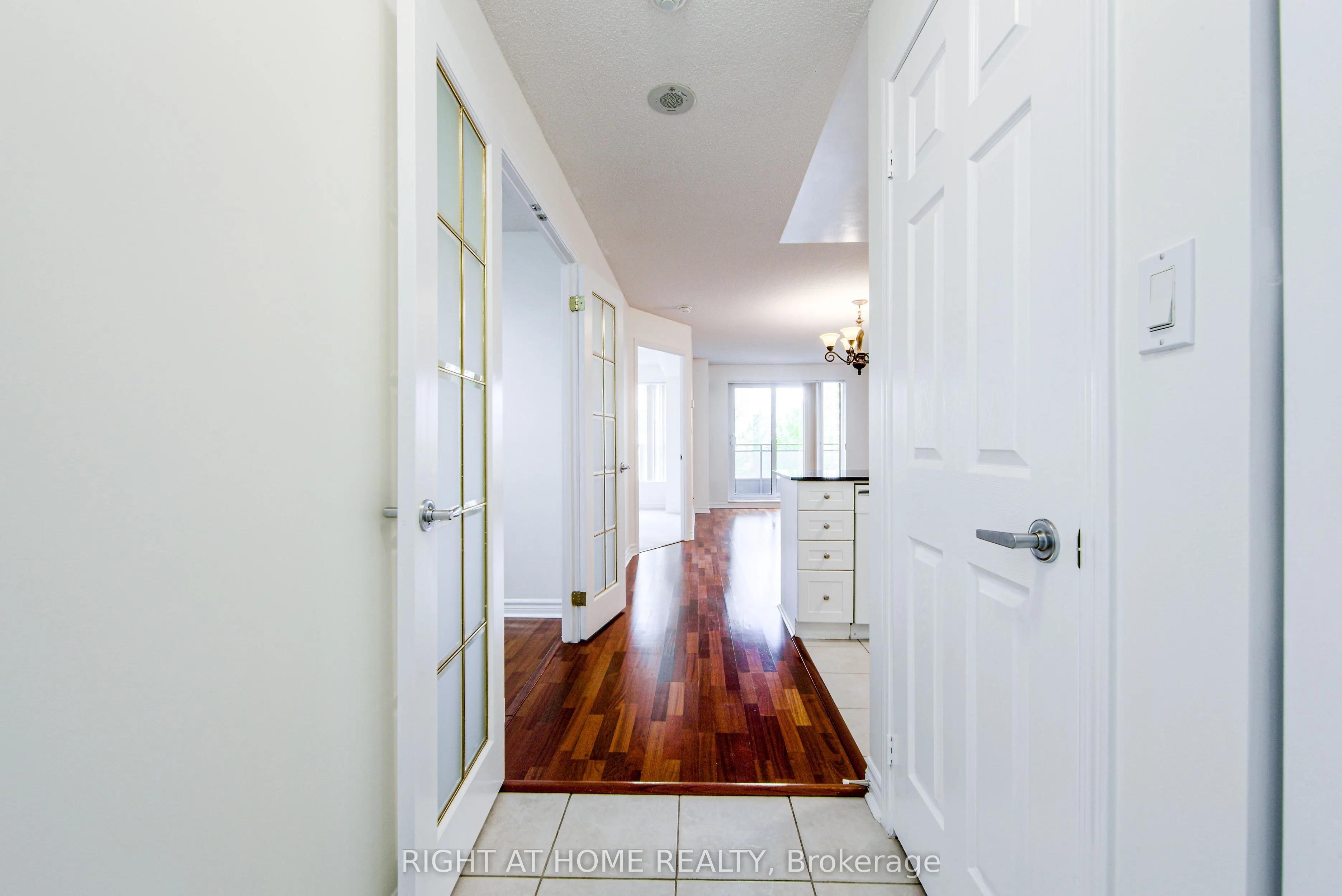 19 Barberry Place, #410
