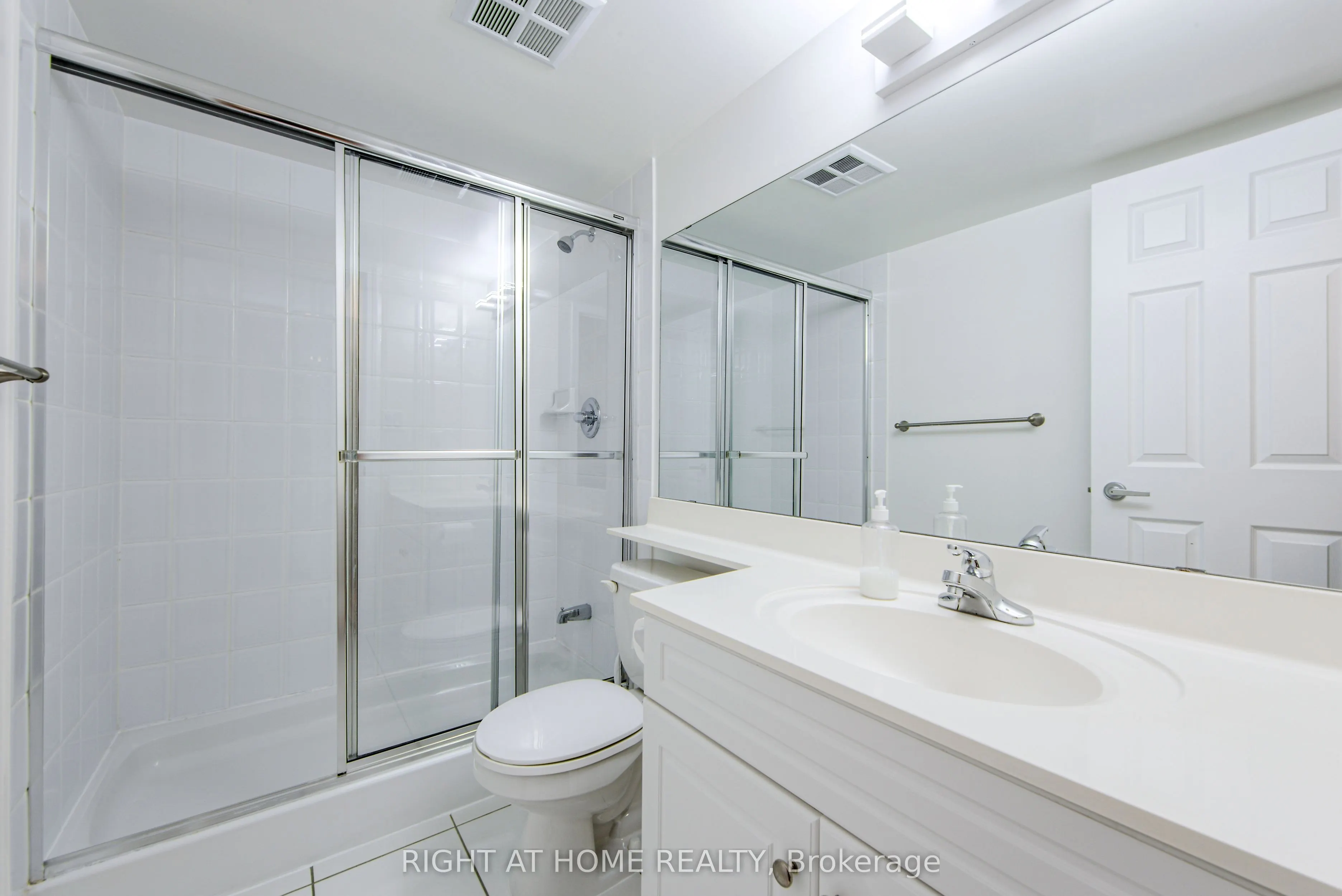19 Barberry Place, #410