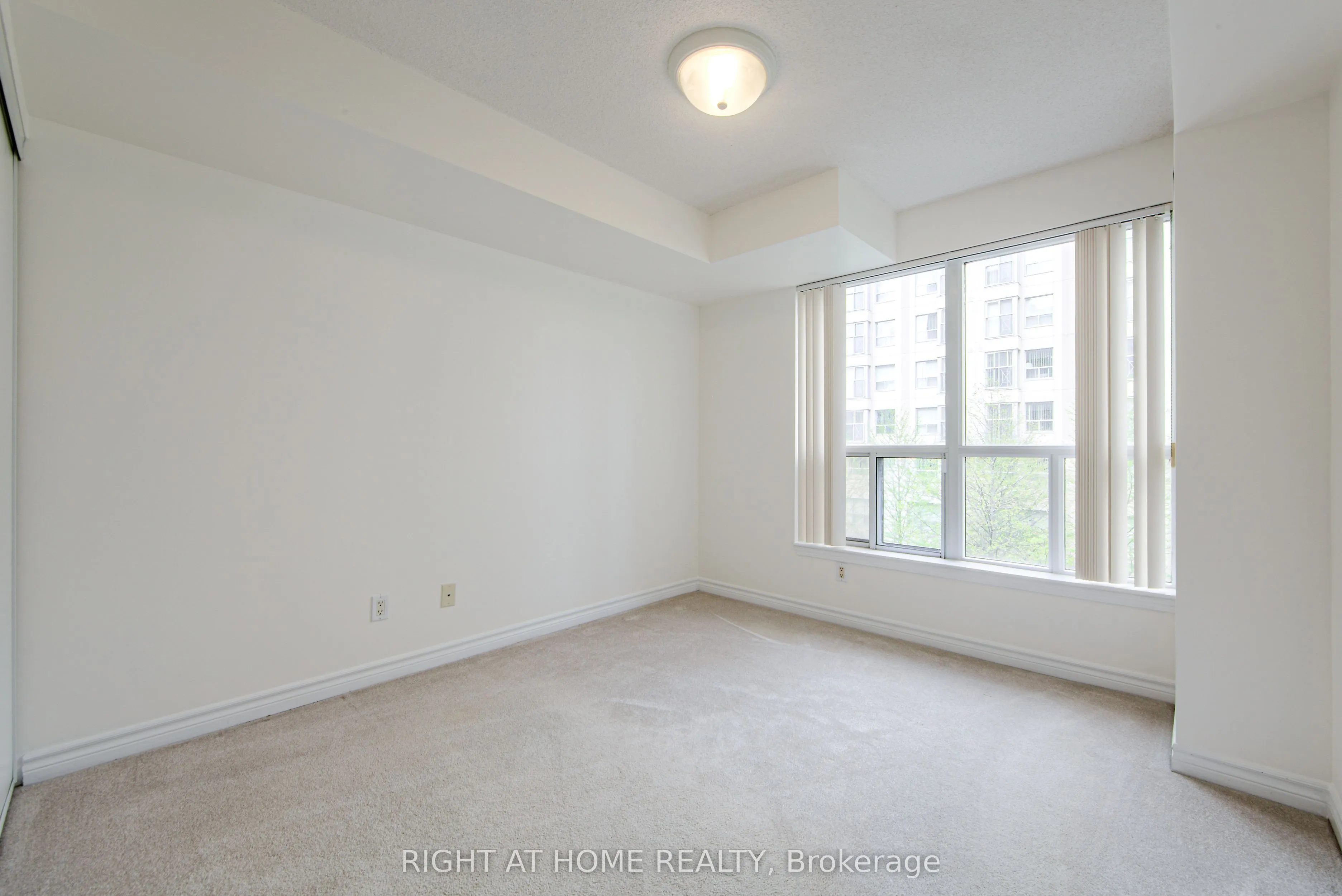 19 Barberry Place, #410