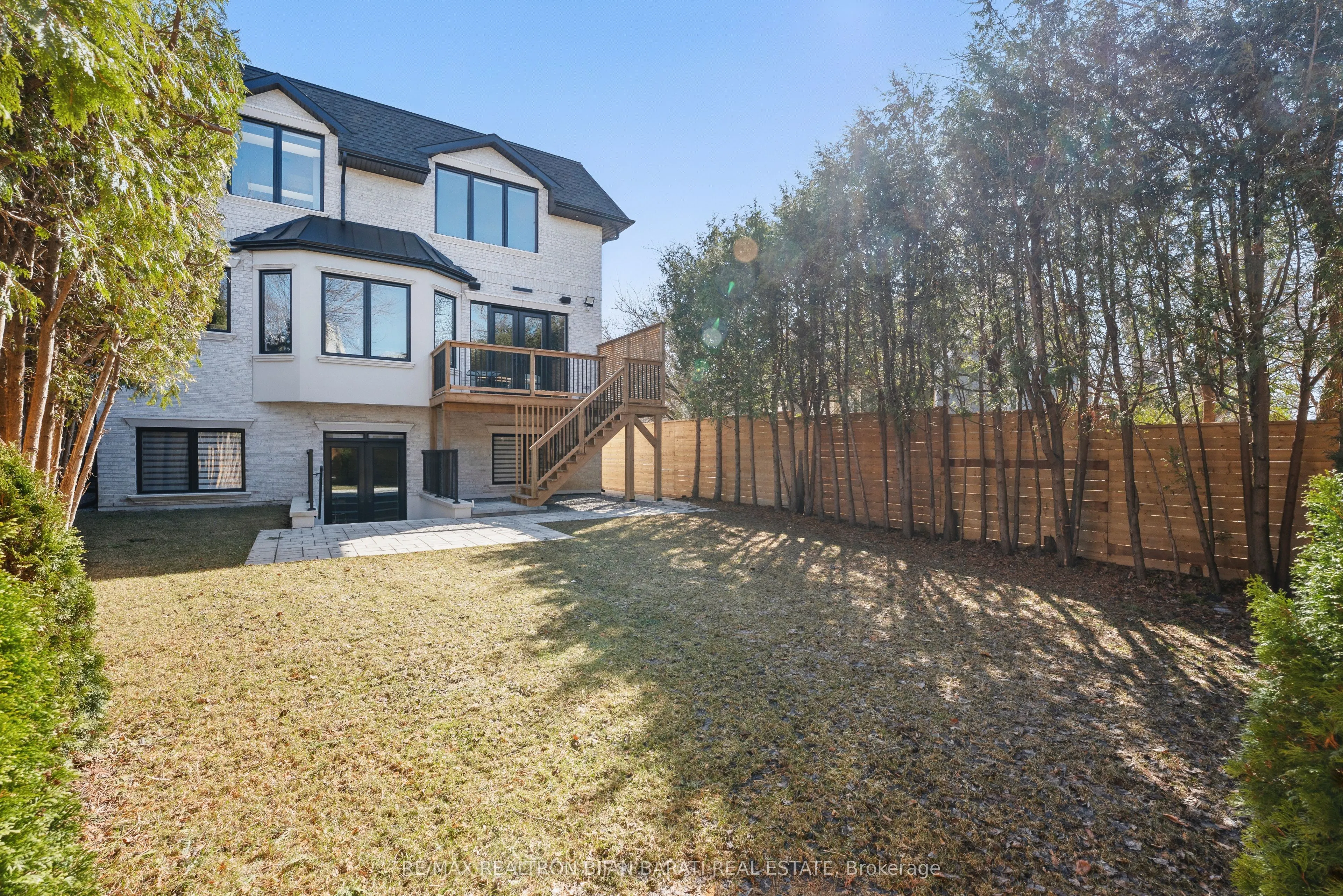 20 Tobruk Crescent