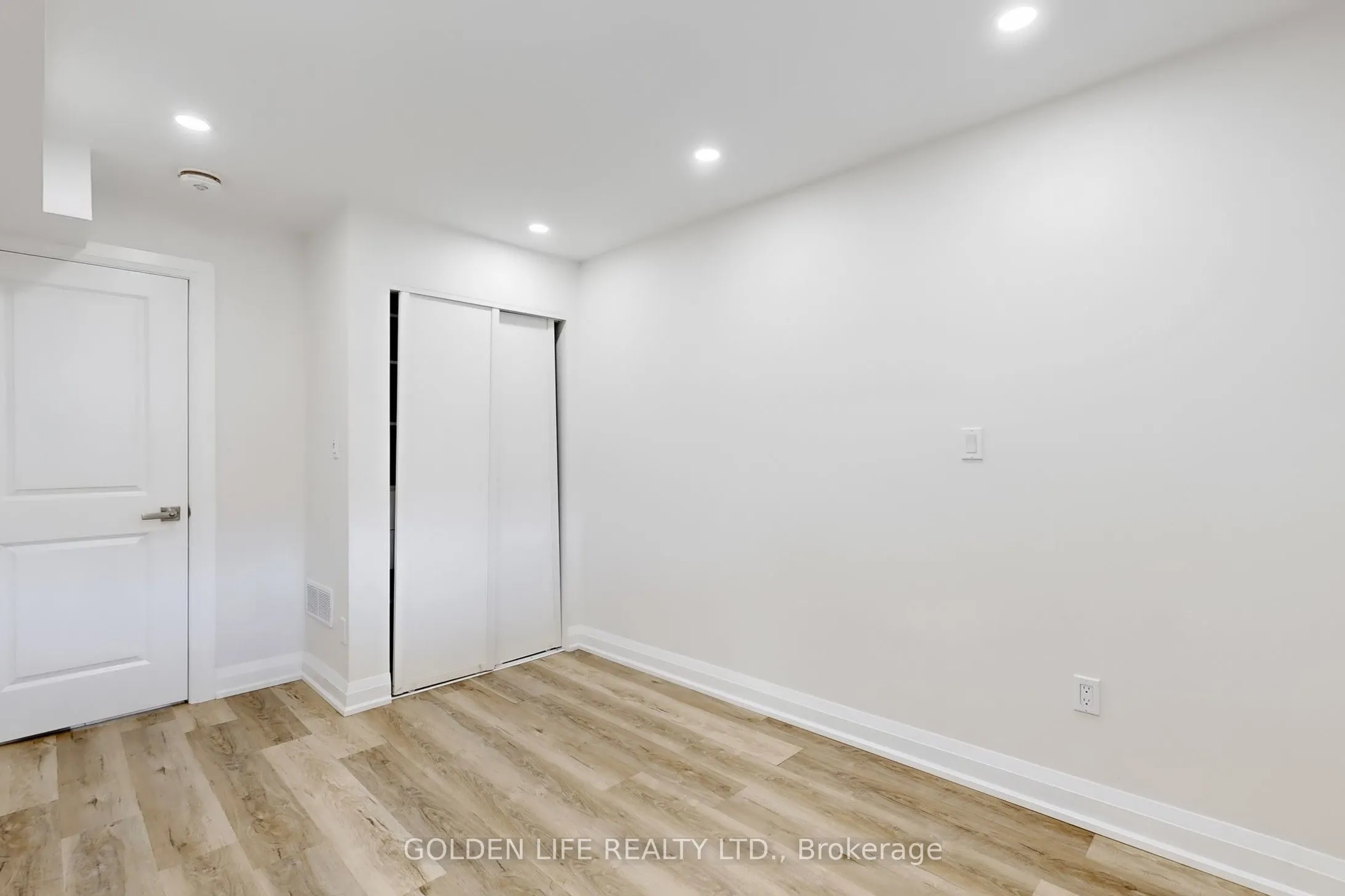9 Cobourg Avenue