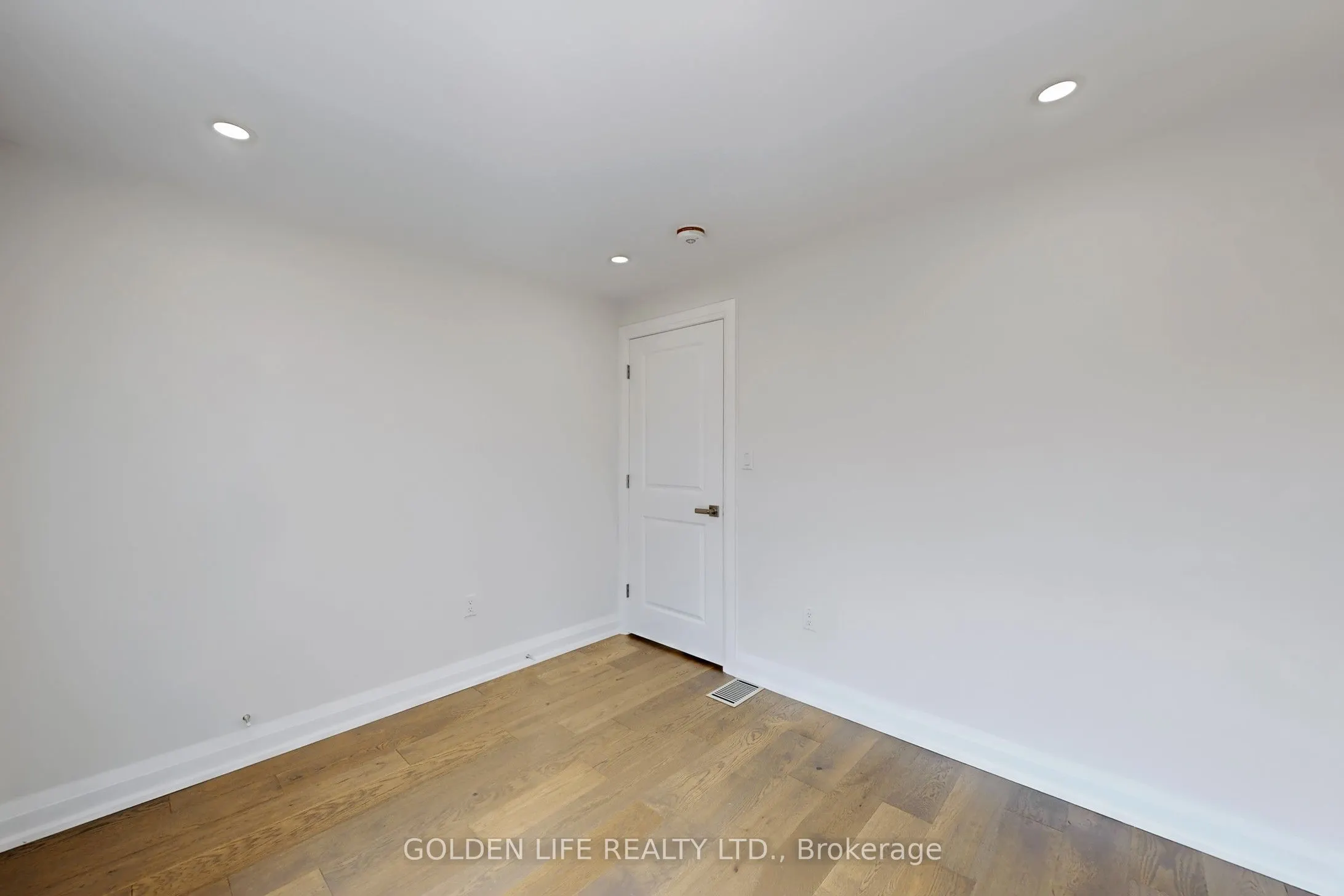 9 Cobourg Avenue