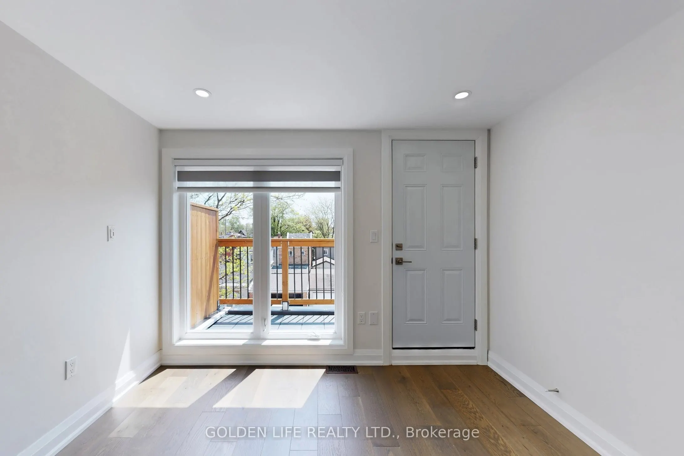9 Cobourg Avenue