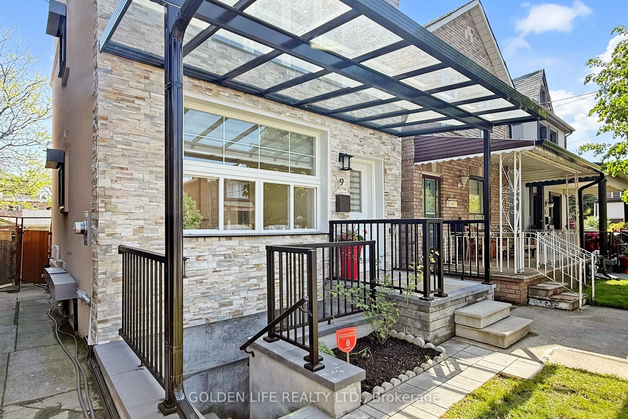 9 Cobourg Avenue