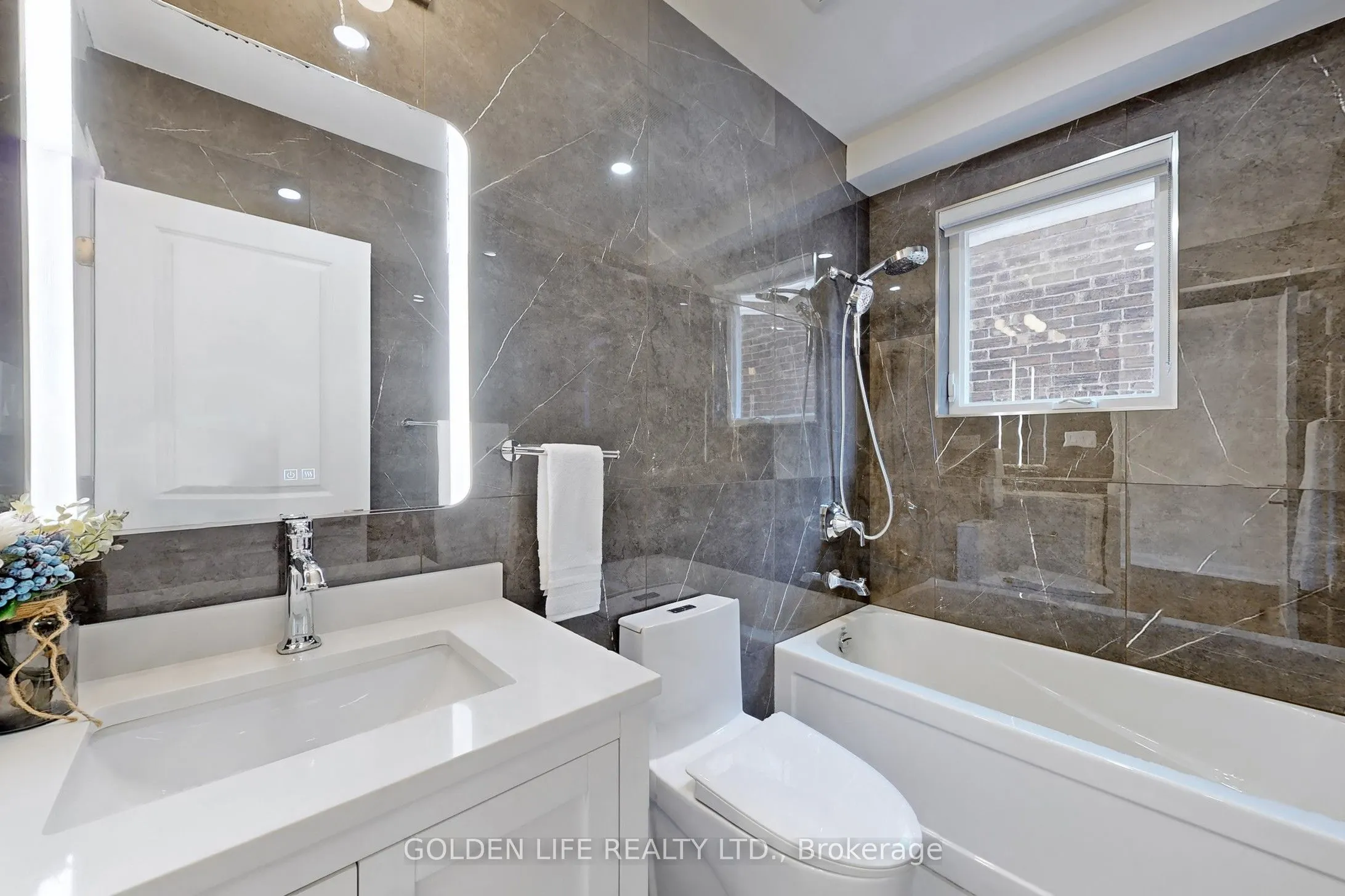 9 Cobourg Avenue