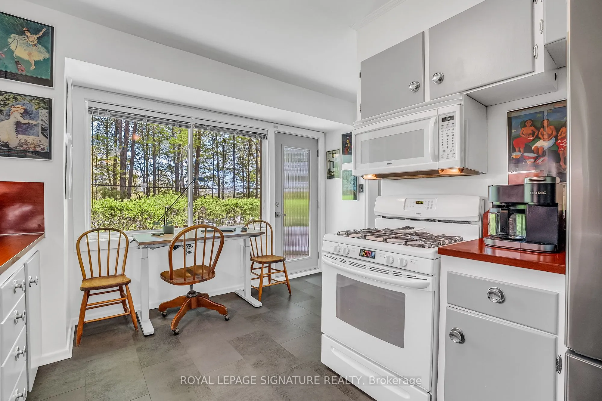 24 Deepwood Crescent