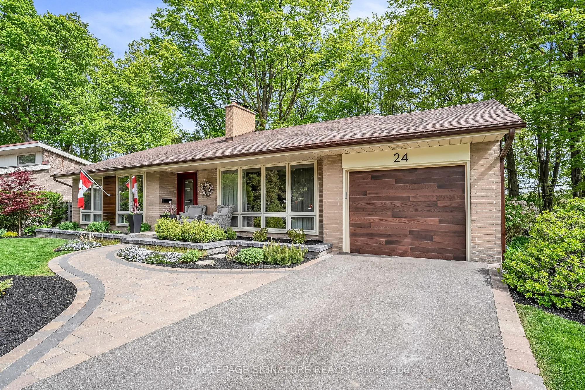 24 Deepwood Crescent