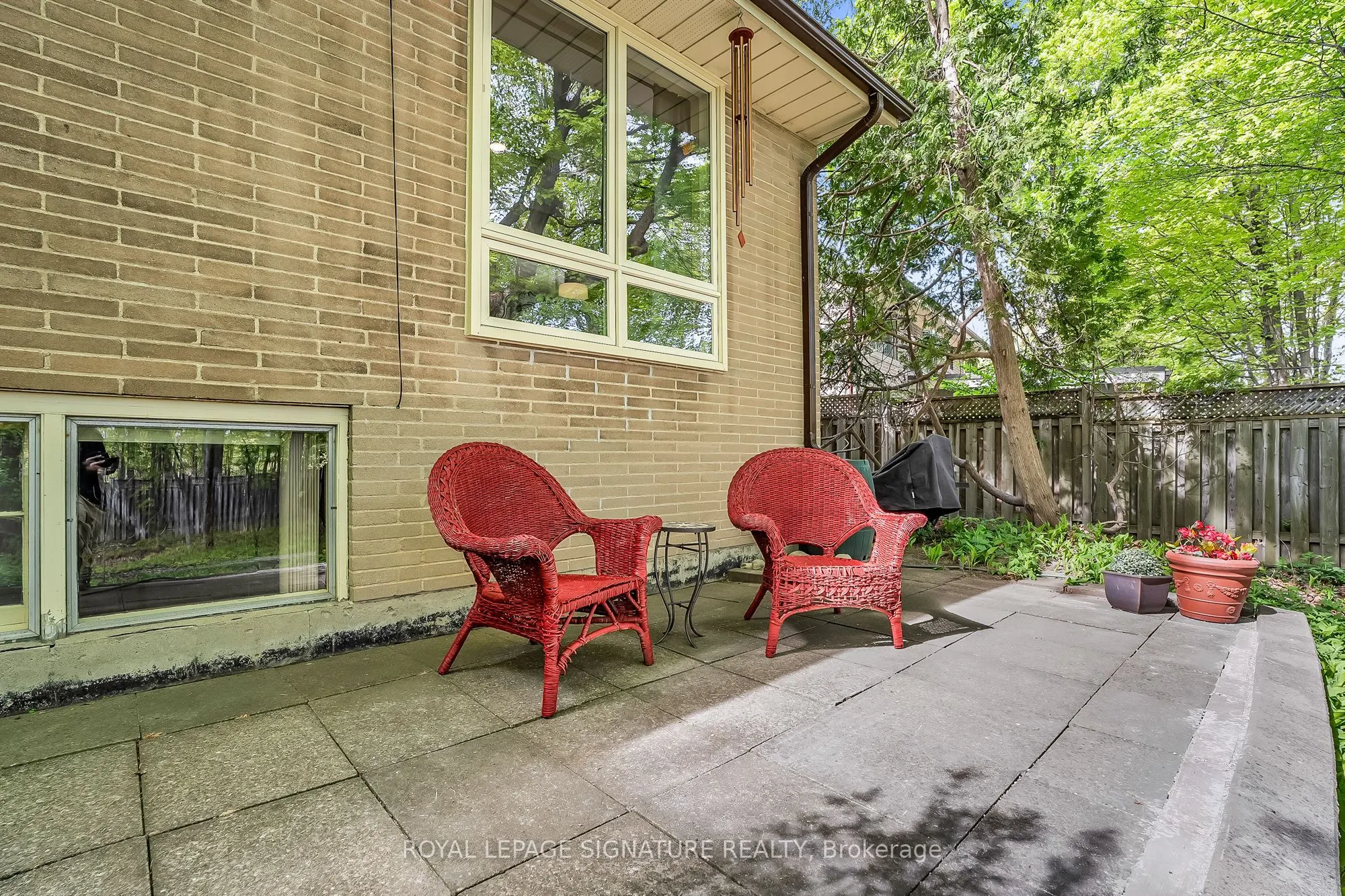 24 Deepwood Crescent