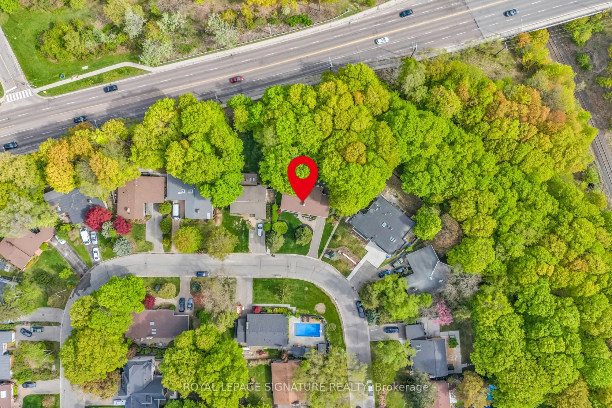 24 Deepwood Crescent