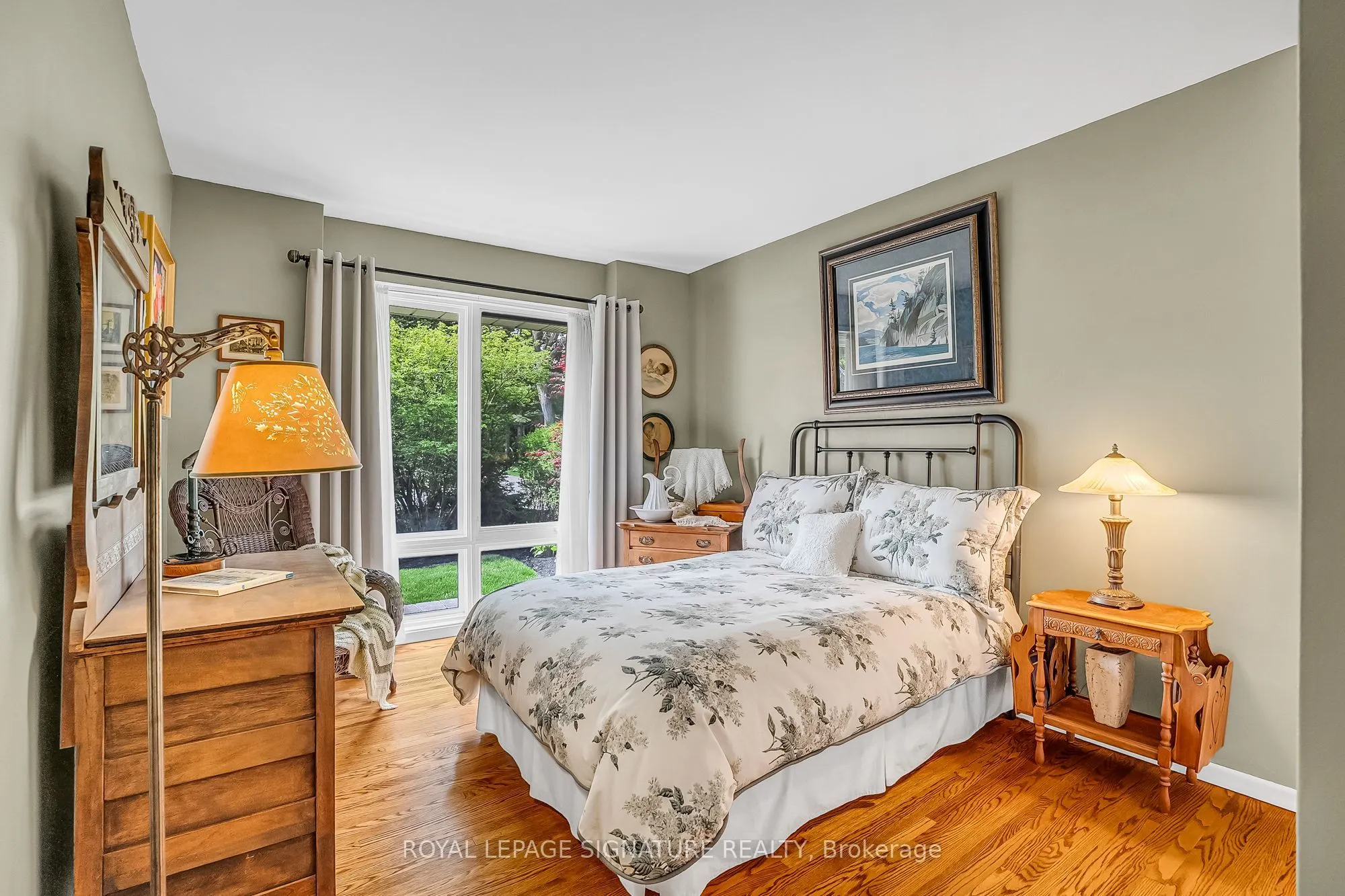 24 Deepwood Crescent