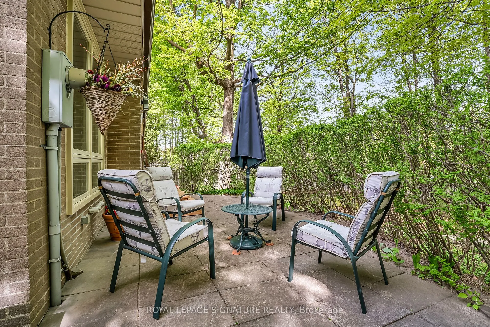 24 Deepwood Crescent