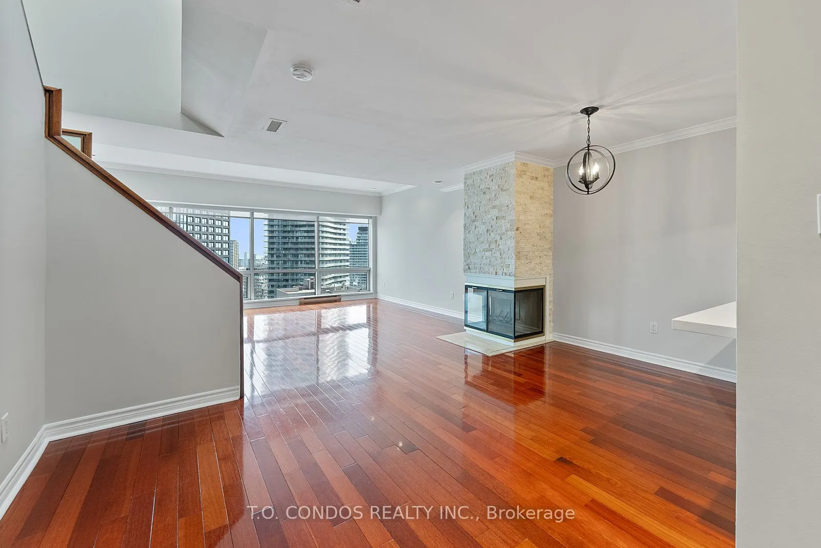 1001 Bay Street, #PH05