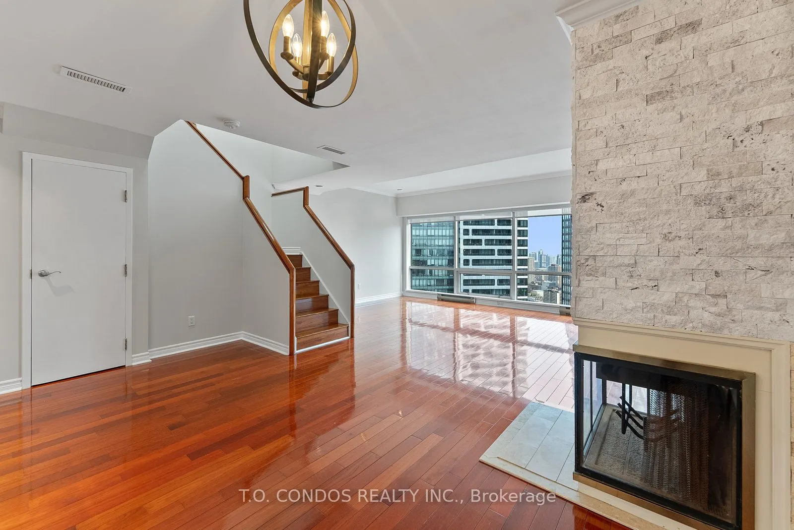 1001 Bay Street, #PH05