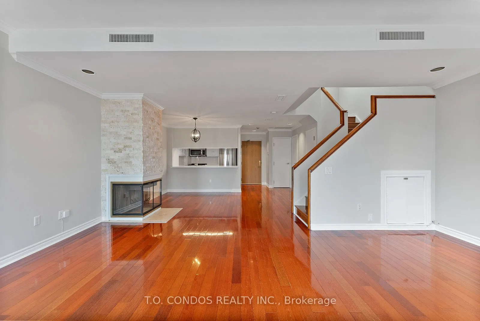 1001 Bay Street, #PH05