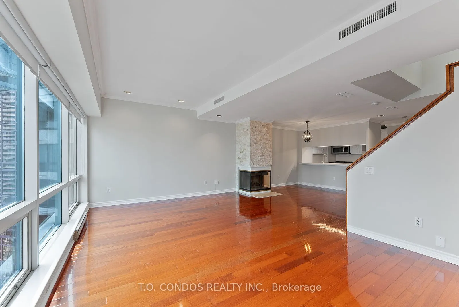 1001 Bay Street, #PH05