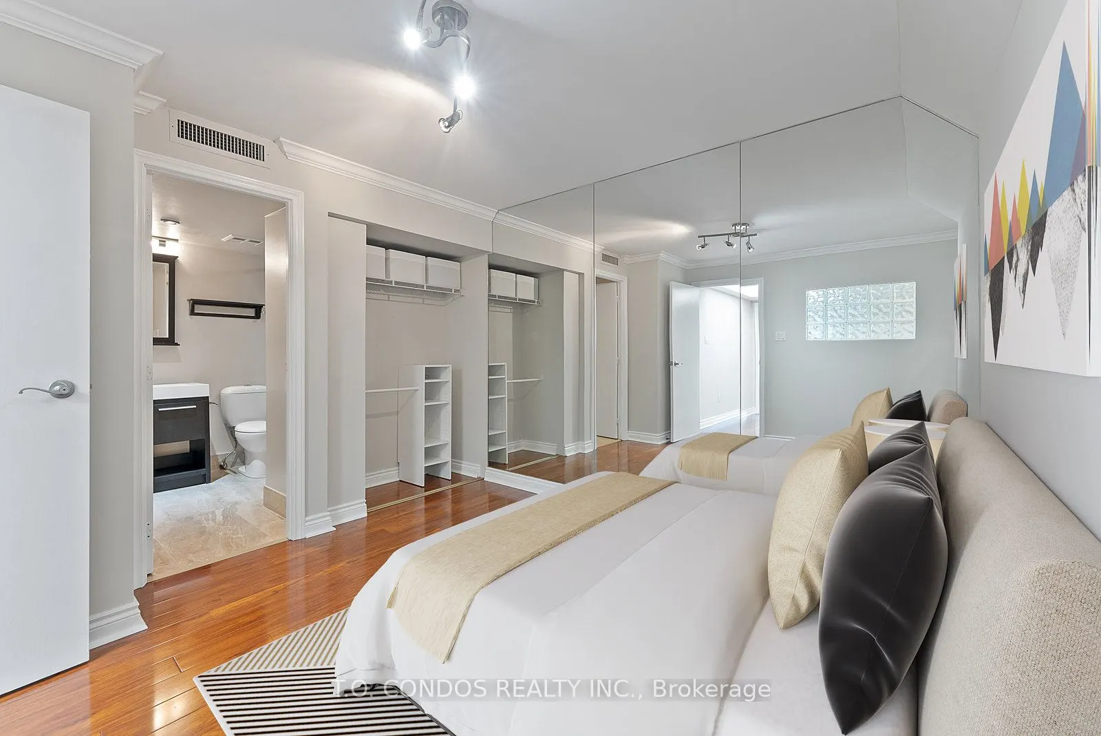 1001 Bay Street, #PH05