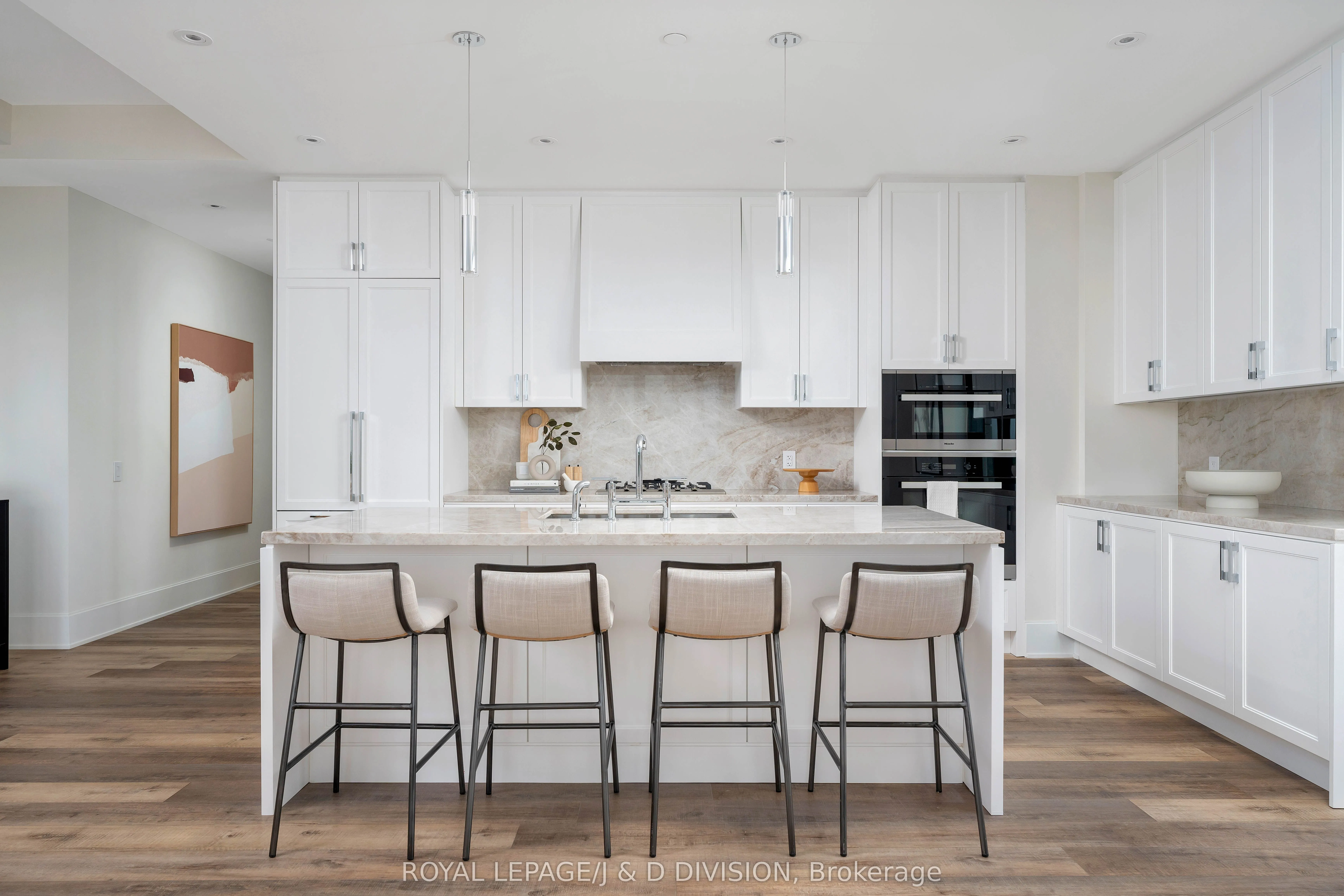 1 Strathgowan Avenue, #801