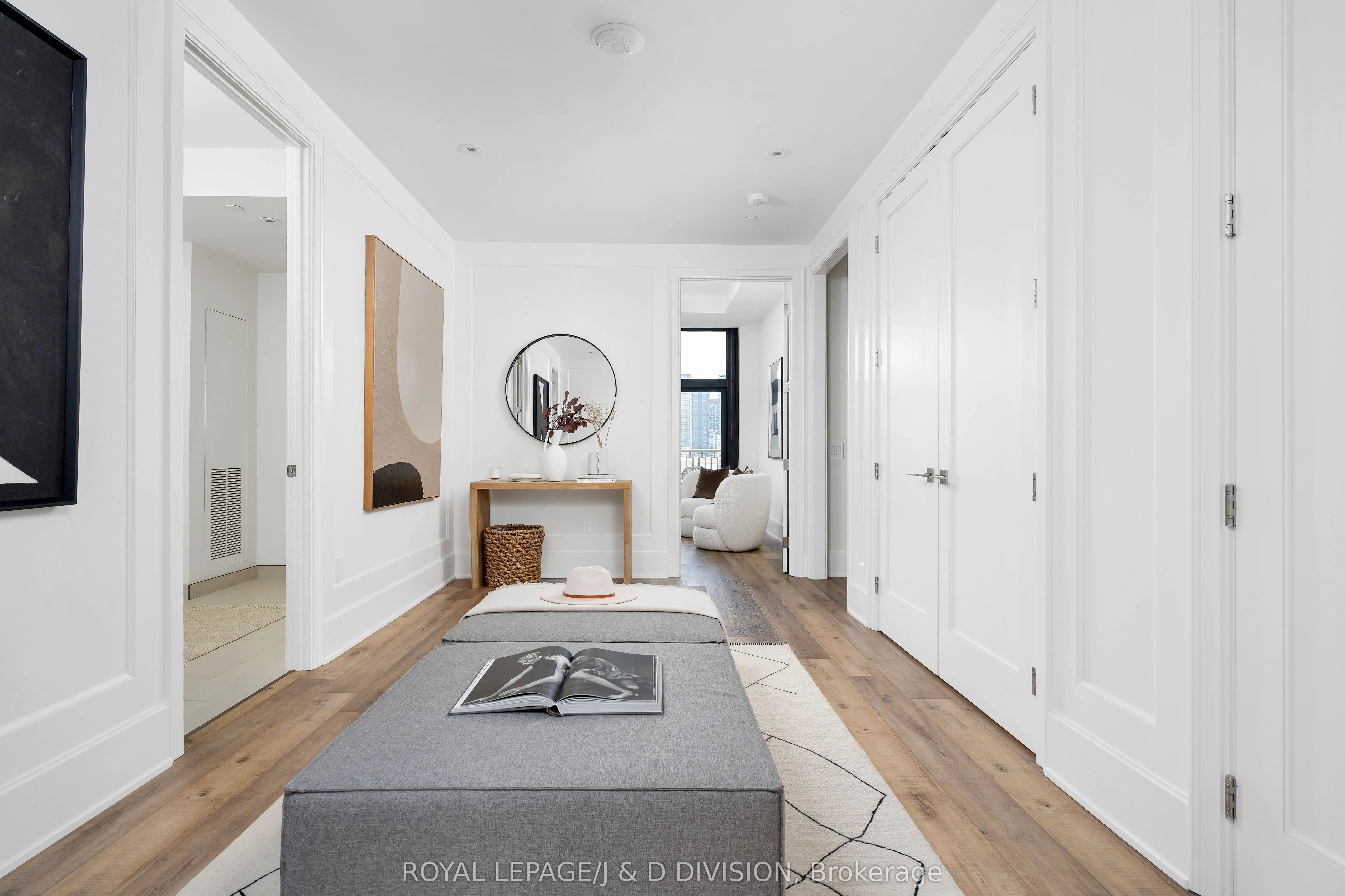 1 Strathgowan Avenue, #801