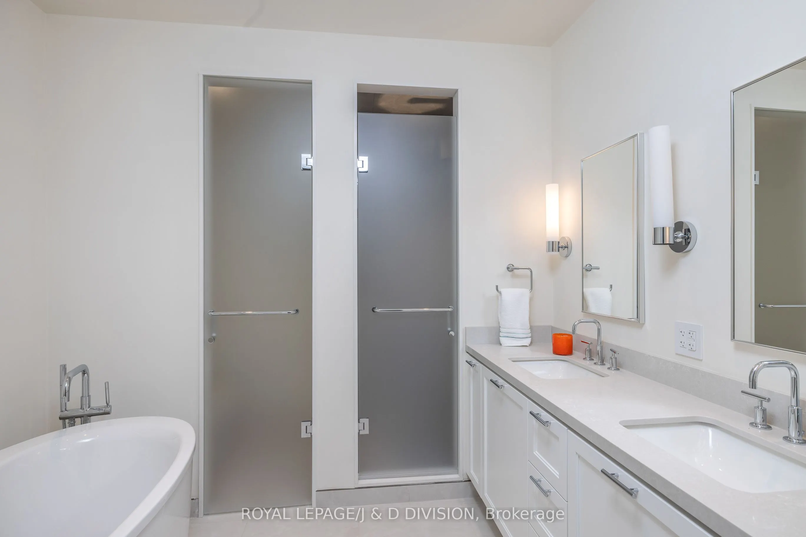 1 Strathgowan Avenue, #801