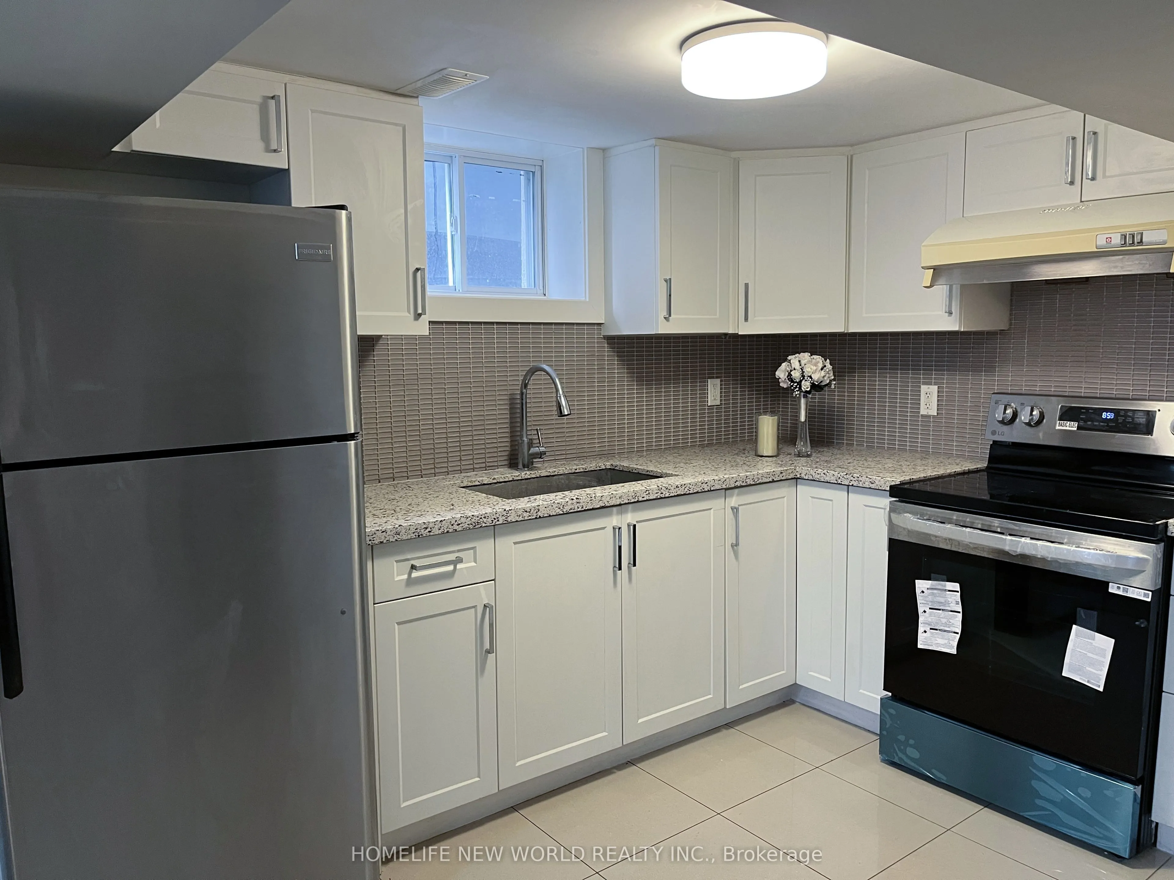 165 Avondale Avenue, #B2