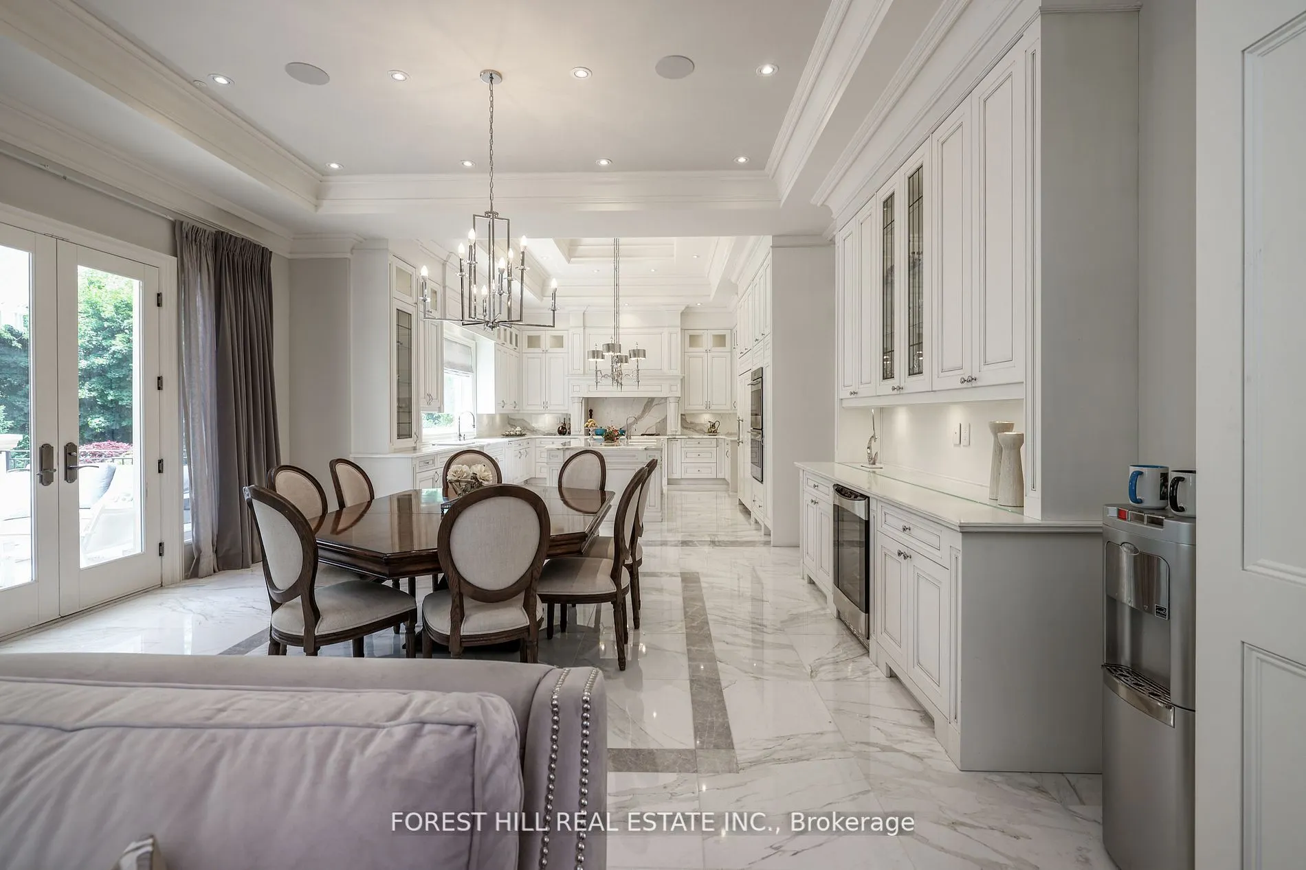 101 Forest Heights Boulevard