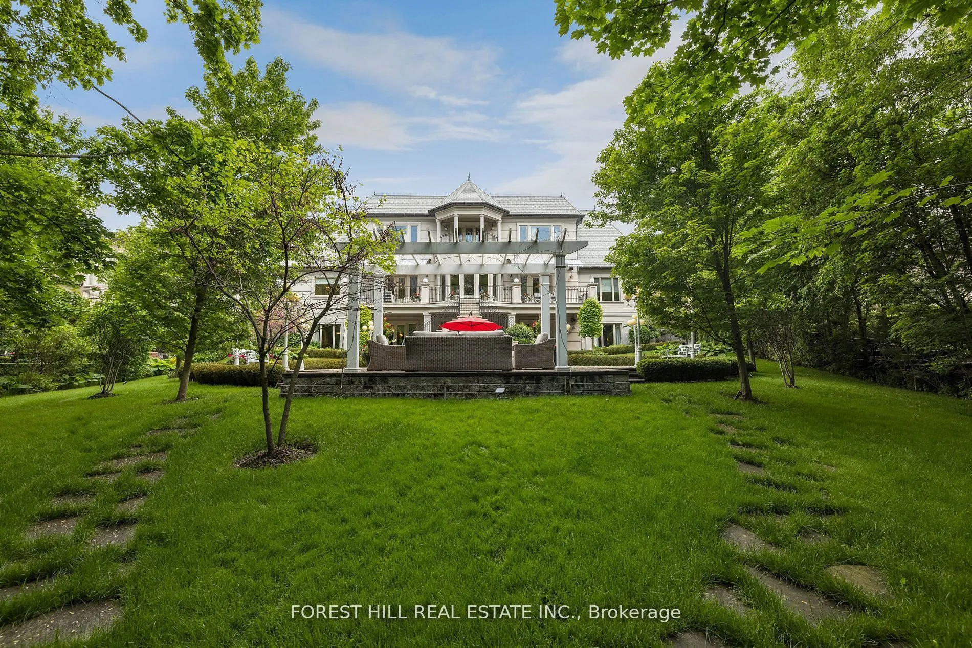 101 Forest Heights Boulevard