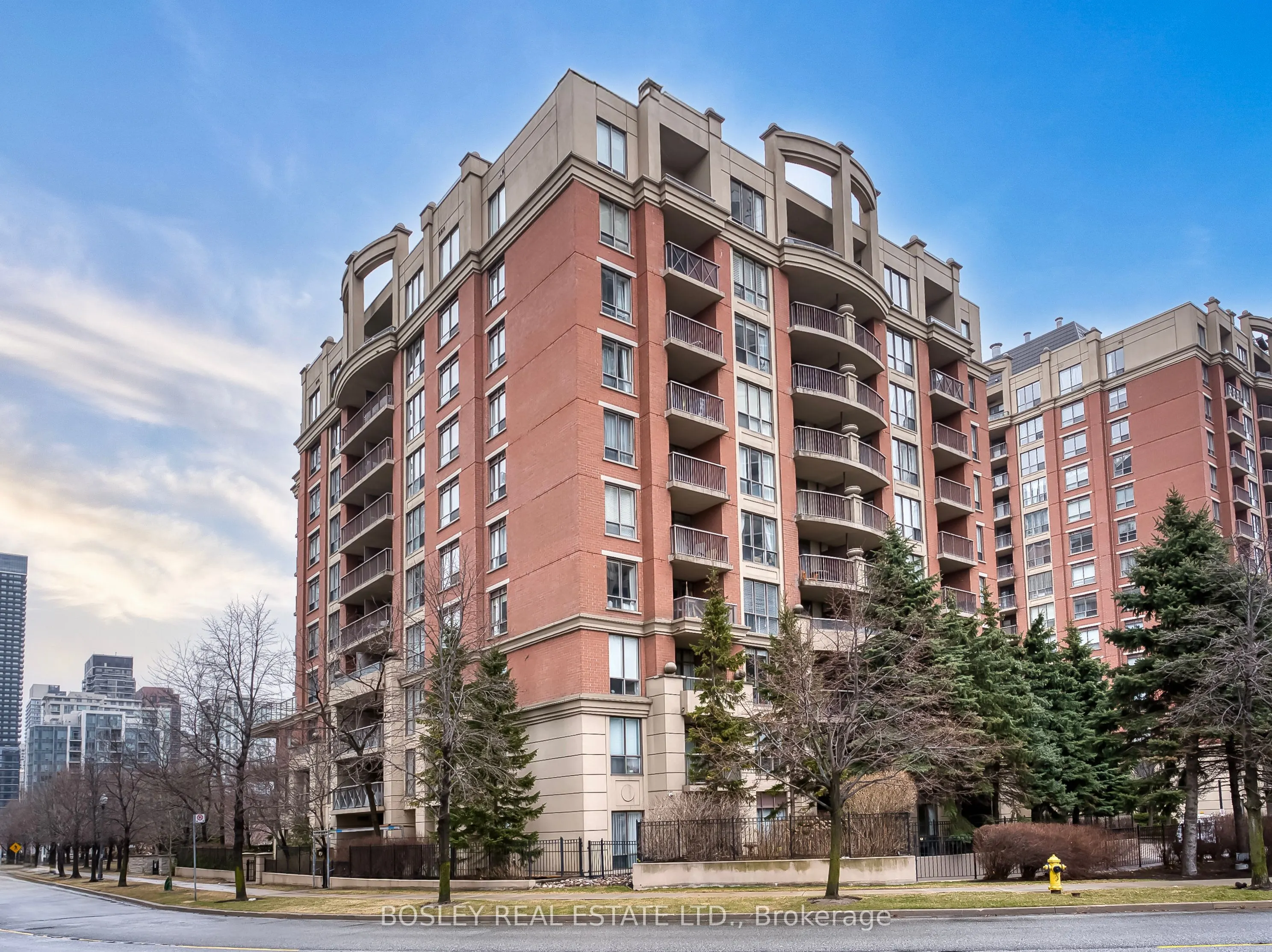 51 Harrison Garden Boulevard, #203