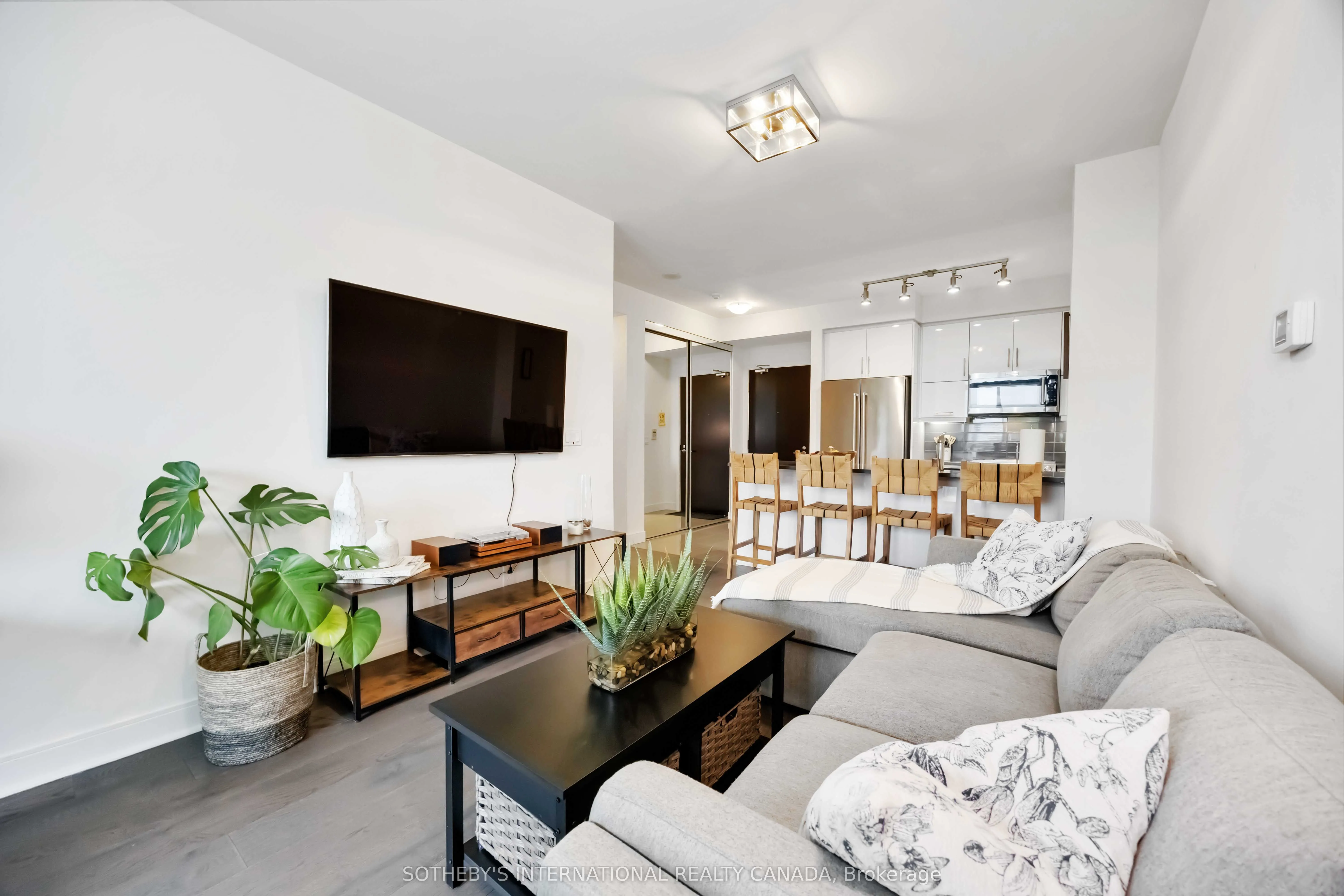 825 Church Street, #510