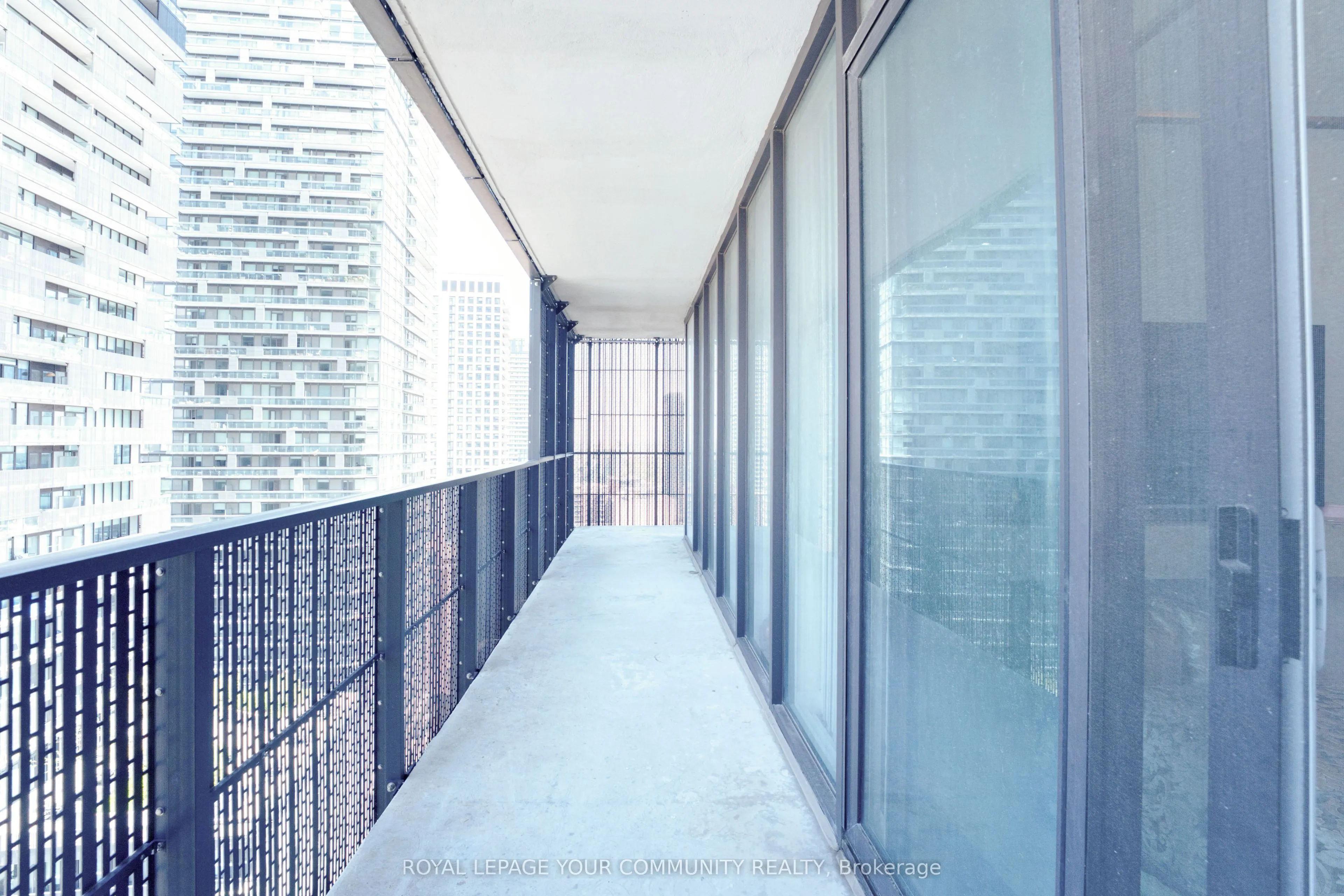 8 Eglinton Avenue E, #1808