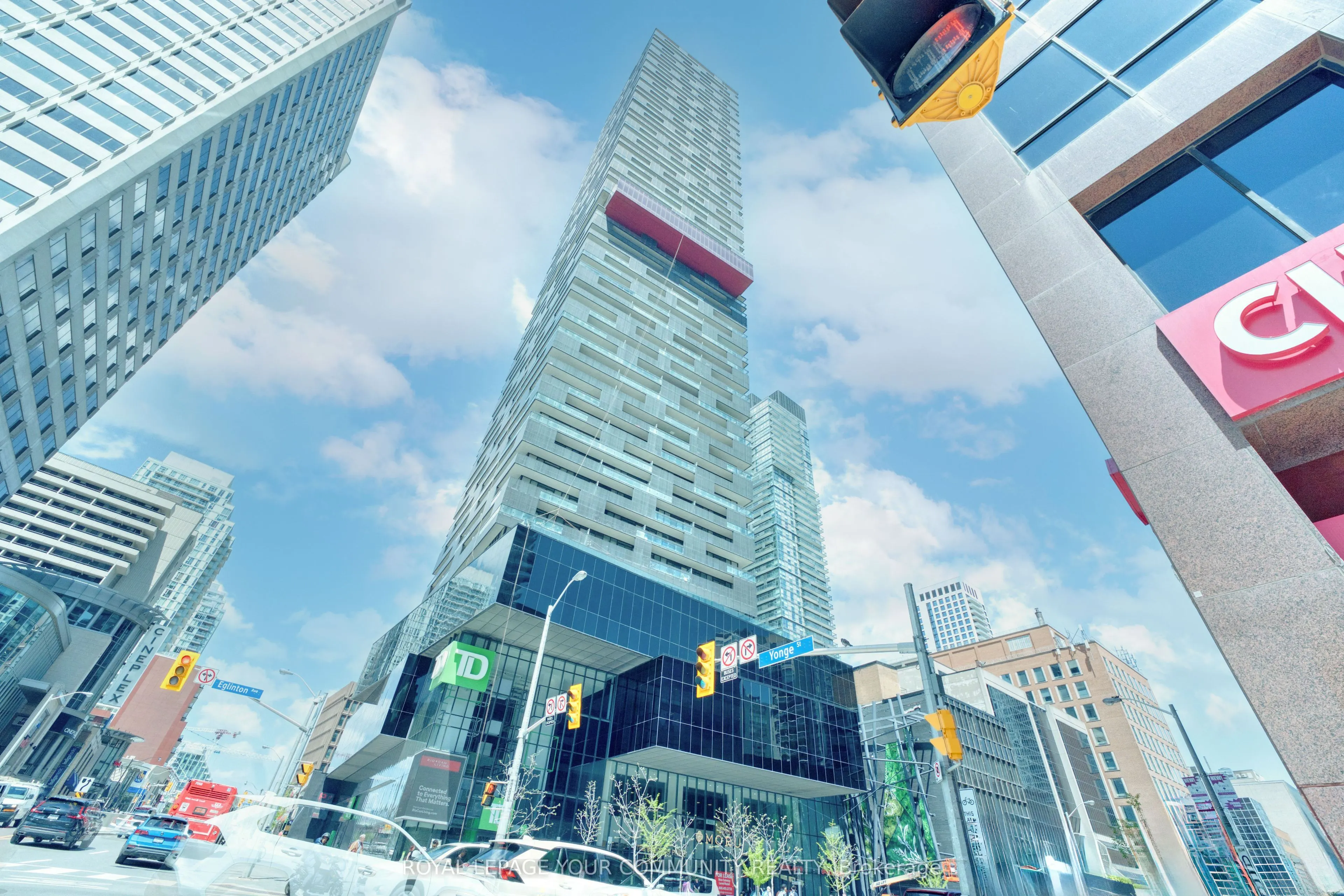 8 Eglinton Avenue E, #1808