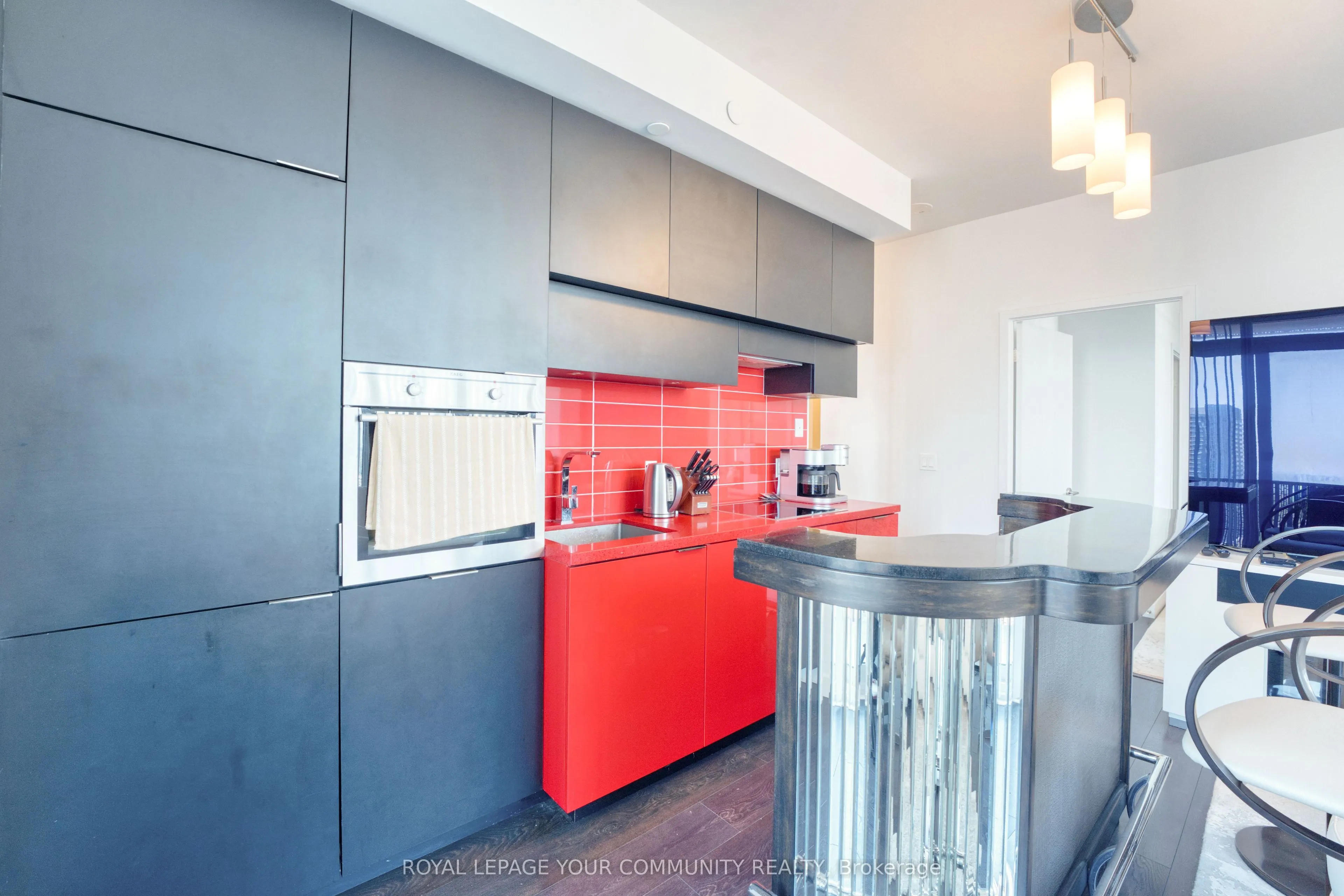 8 Eglinton Avenue E, #1808