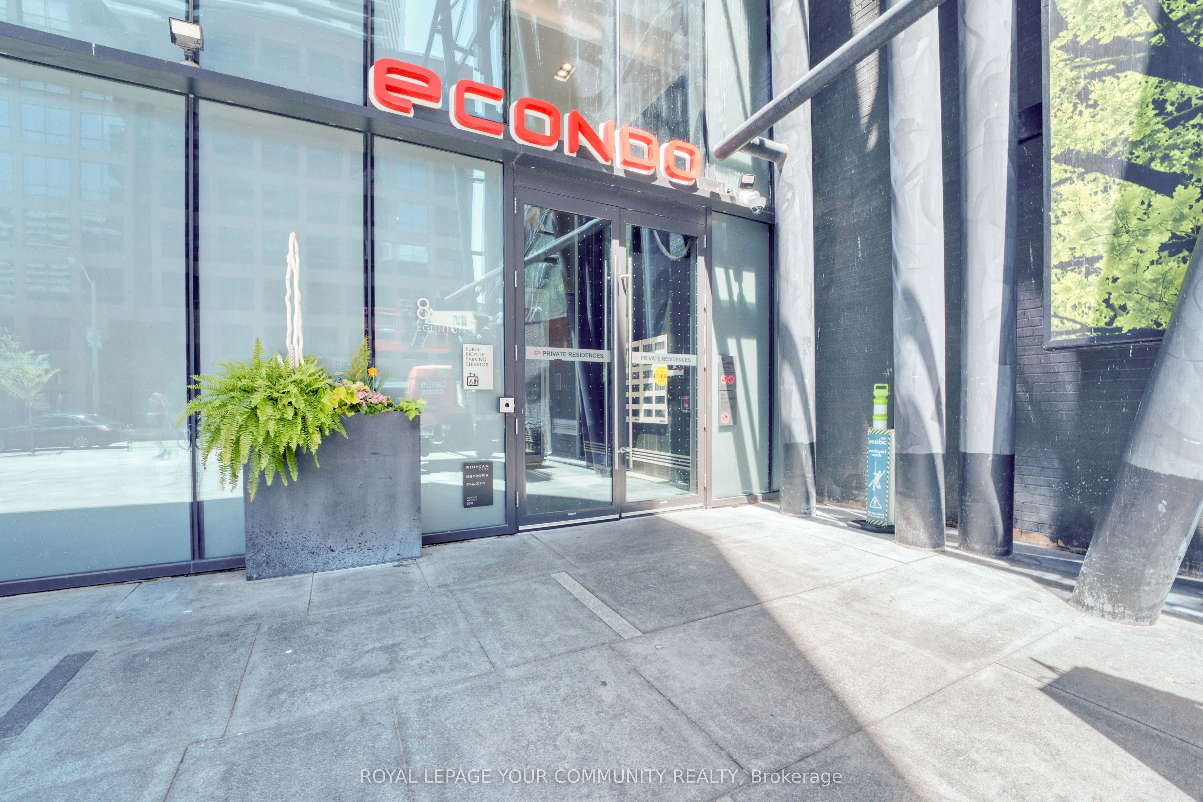 8 Eglinton Avenue E, #1808
