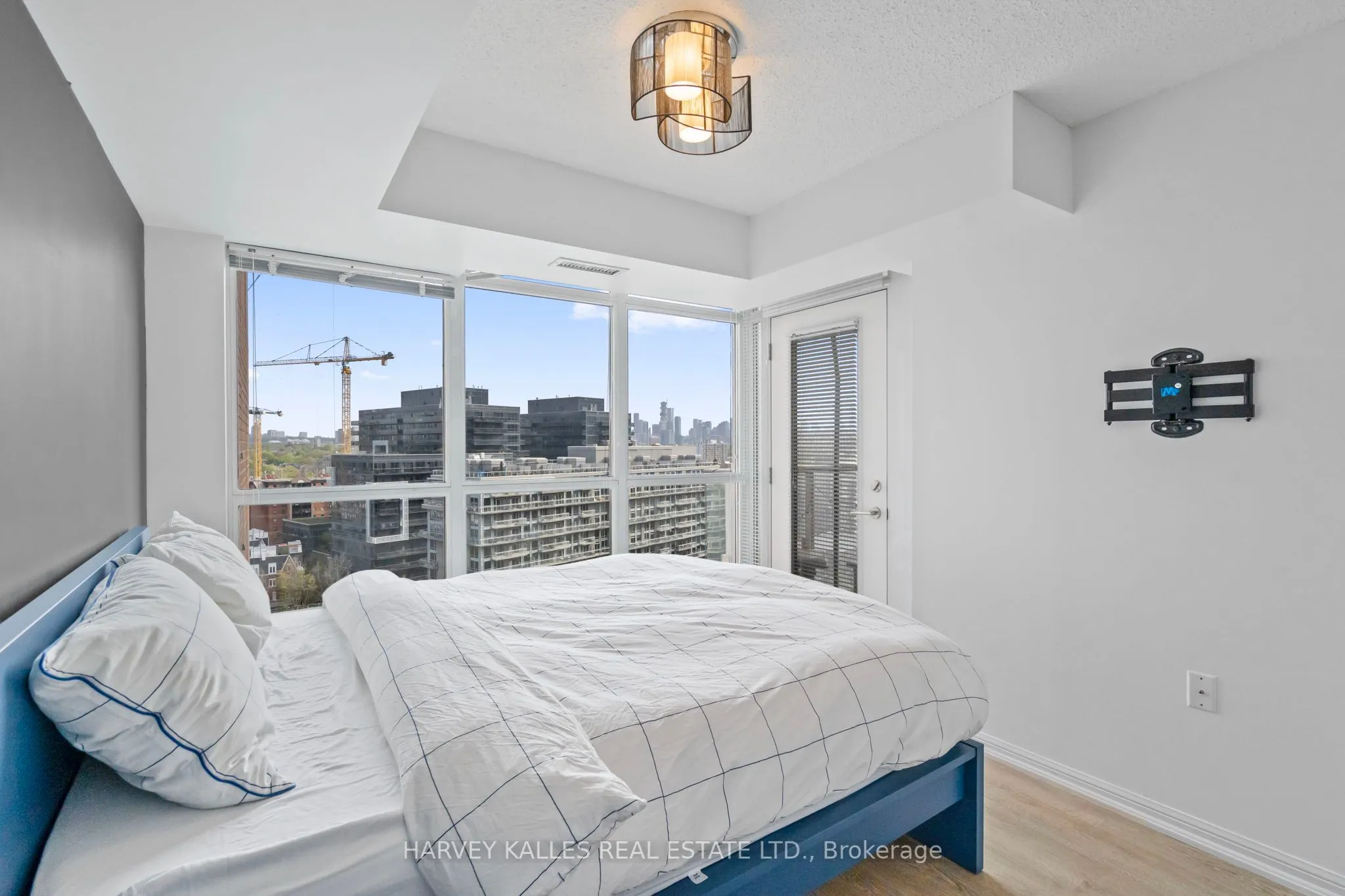 125 Western Battery Road #1316