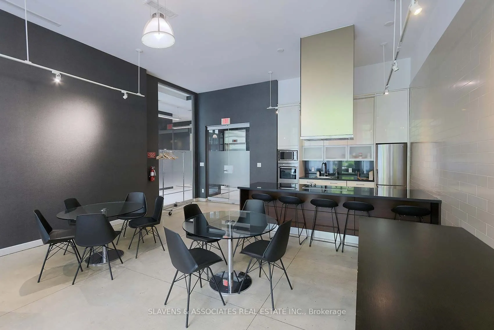 380 Macpherson Avenue, #408