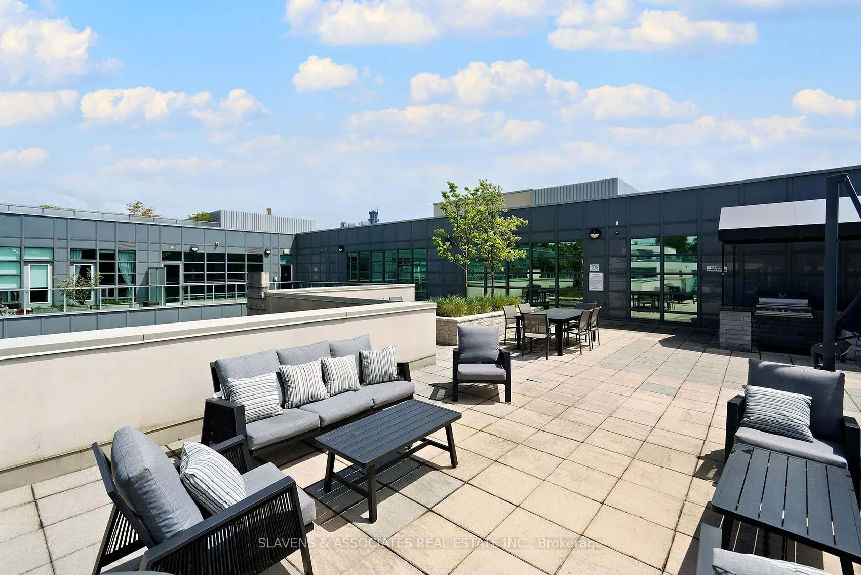 380 Macpherson Avenue, #408