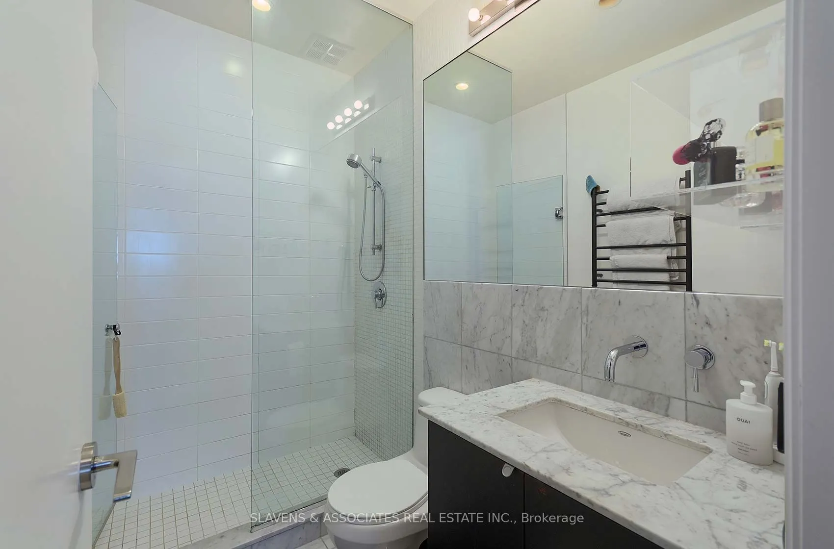 380 Macpherson Avenue, #408