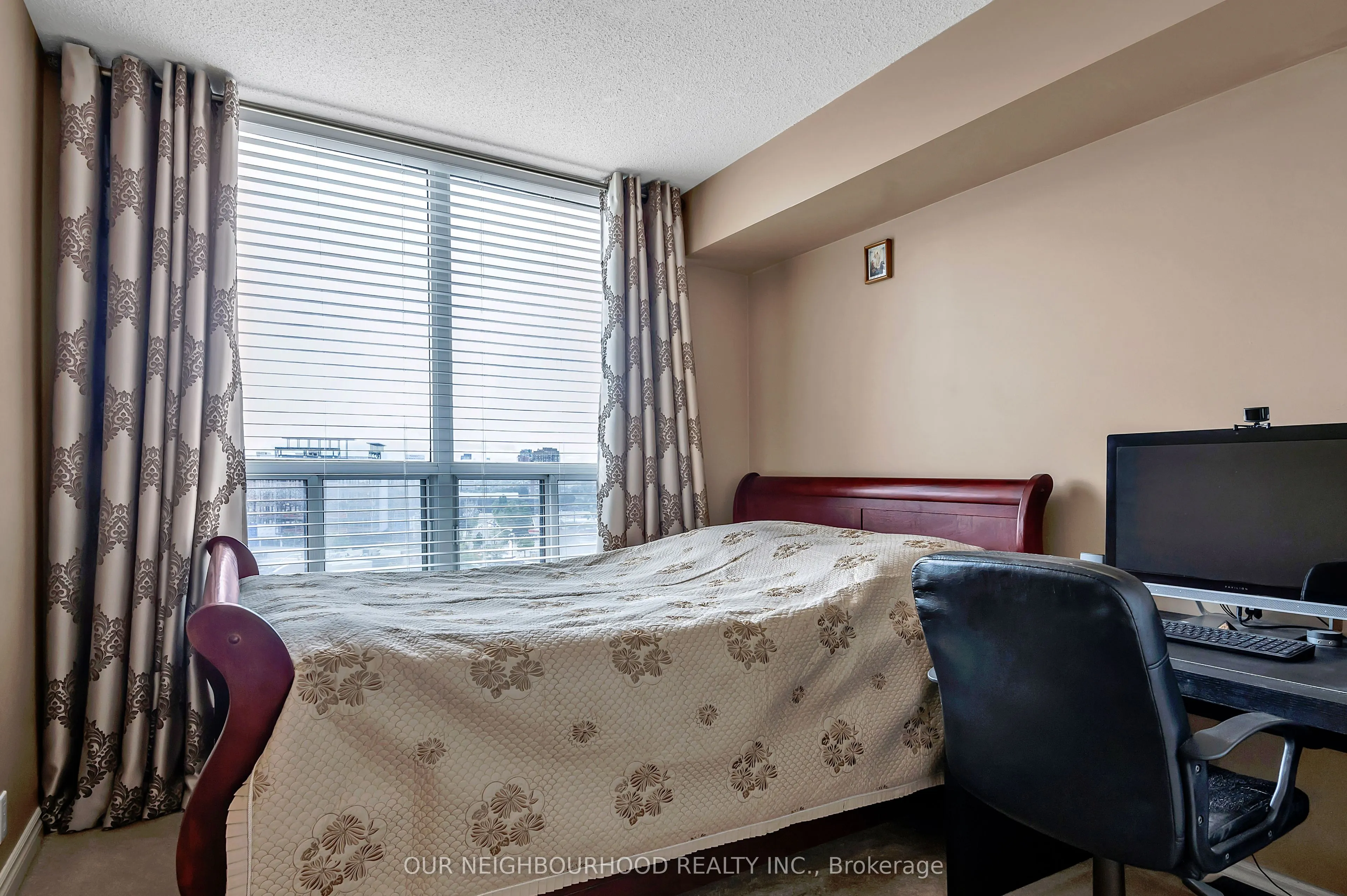 1720 Eglinton Avenue E, #813