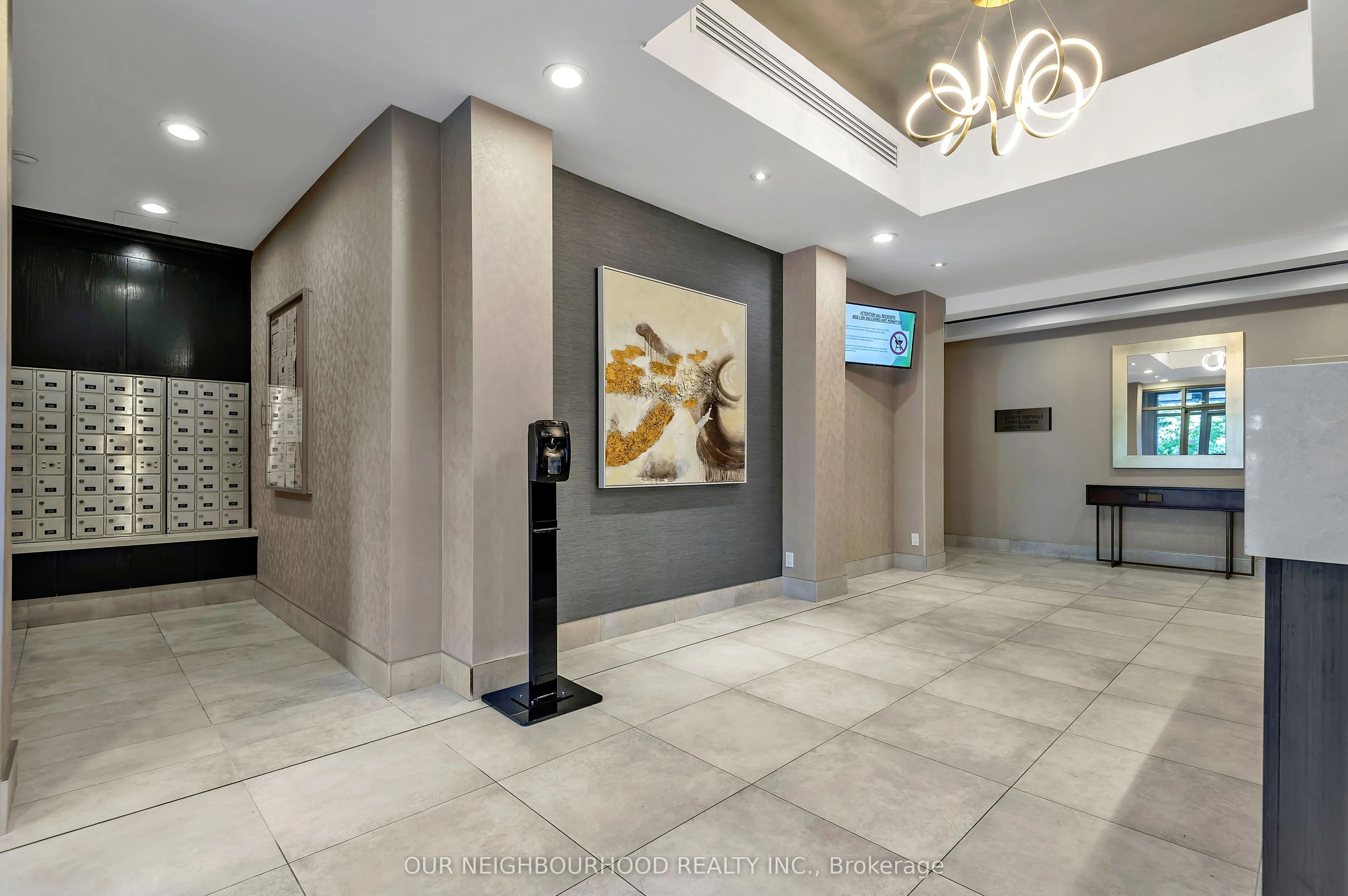 1720 Eglinton Avenue E, #813