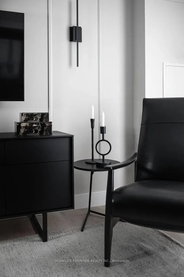388 Bloor Street E, #1107