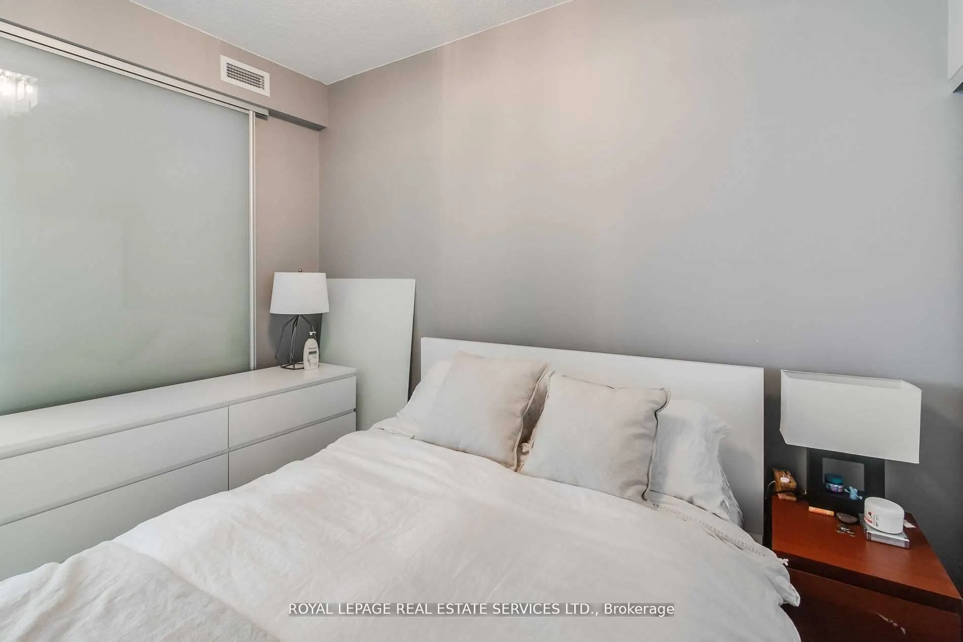 90 Stadium Road, #330