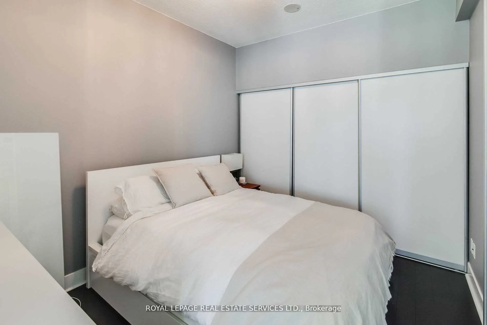 90 Stadium Road, #330