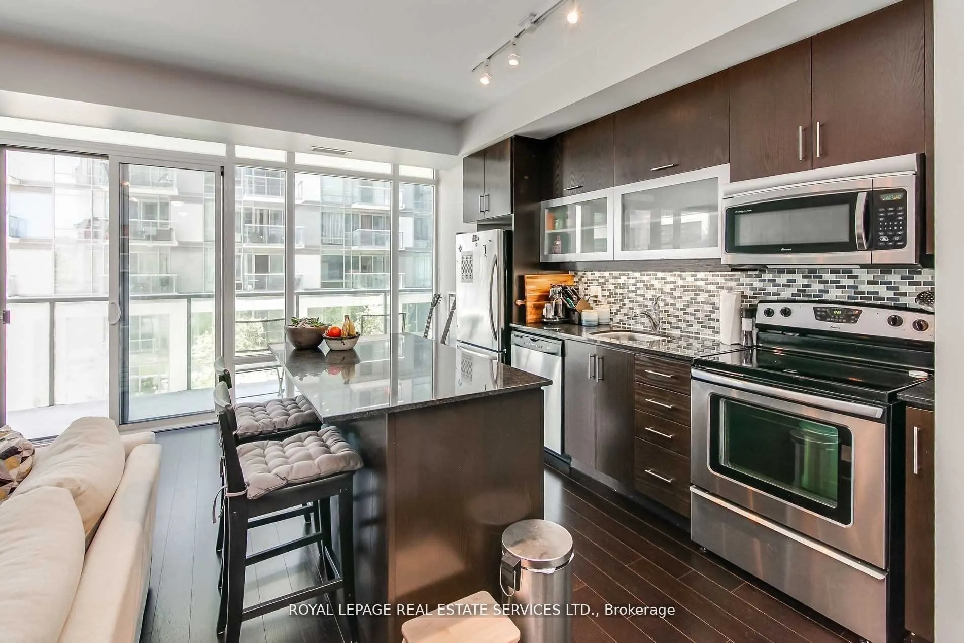 90 Stadium Road, #330
