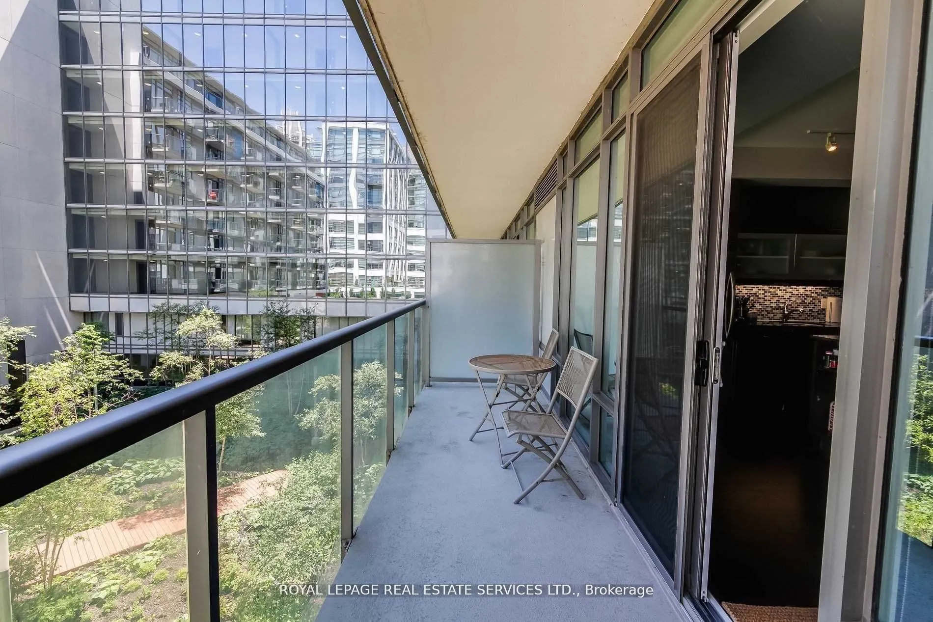 90 Stadium Road, #330