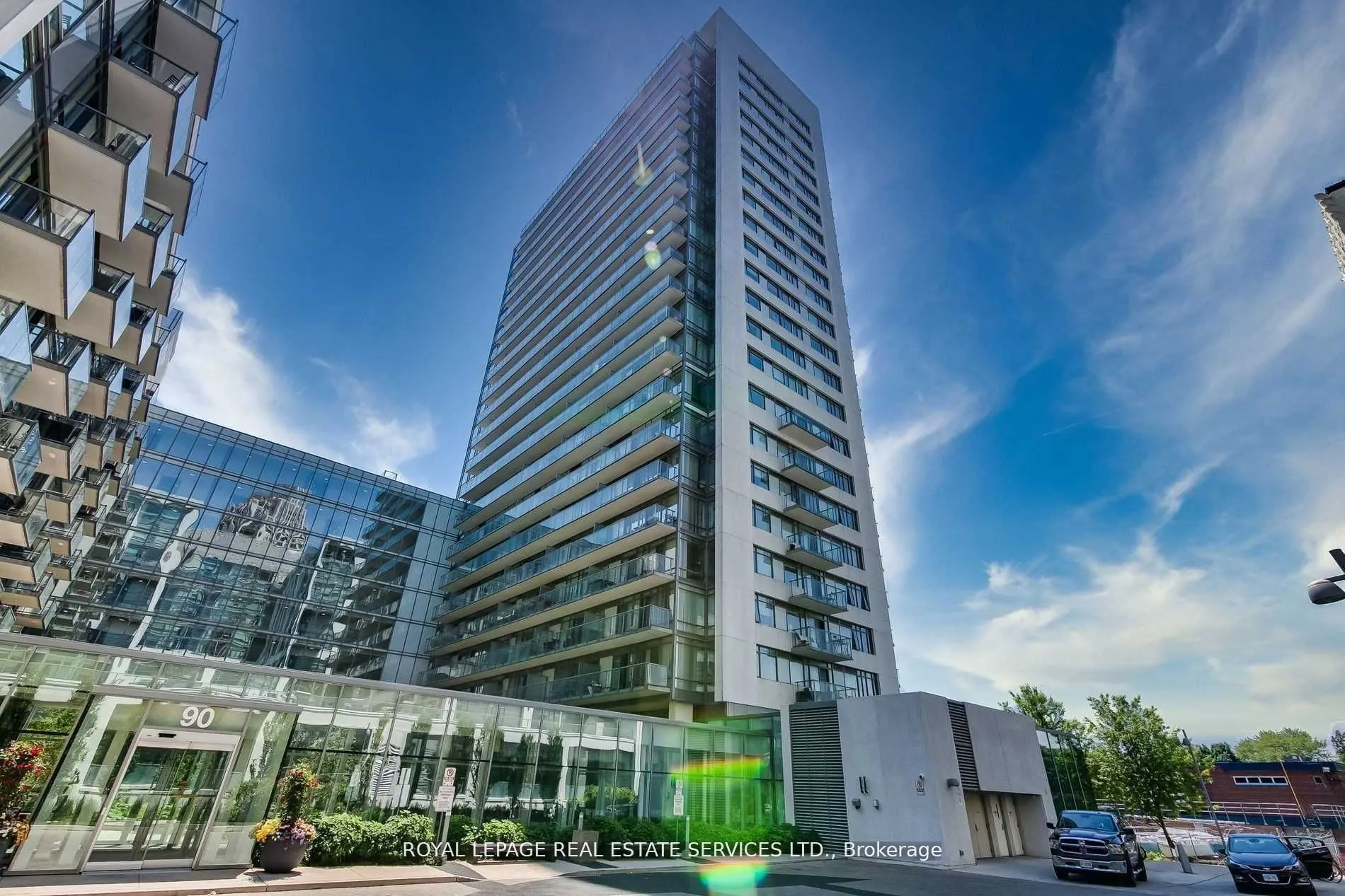 90 Stadium Road, #330