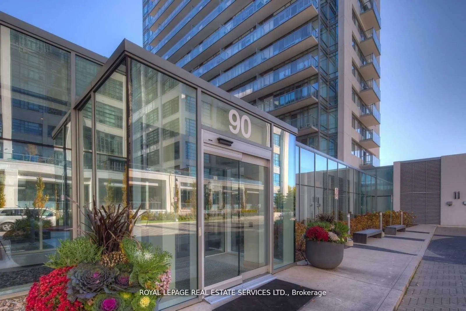 90 Stadium Road, #330