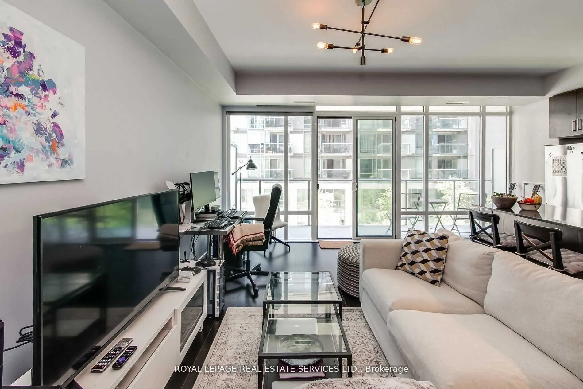 90 Stadium Road, #330