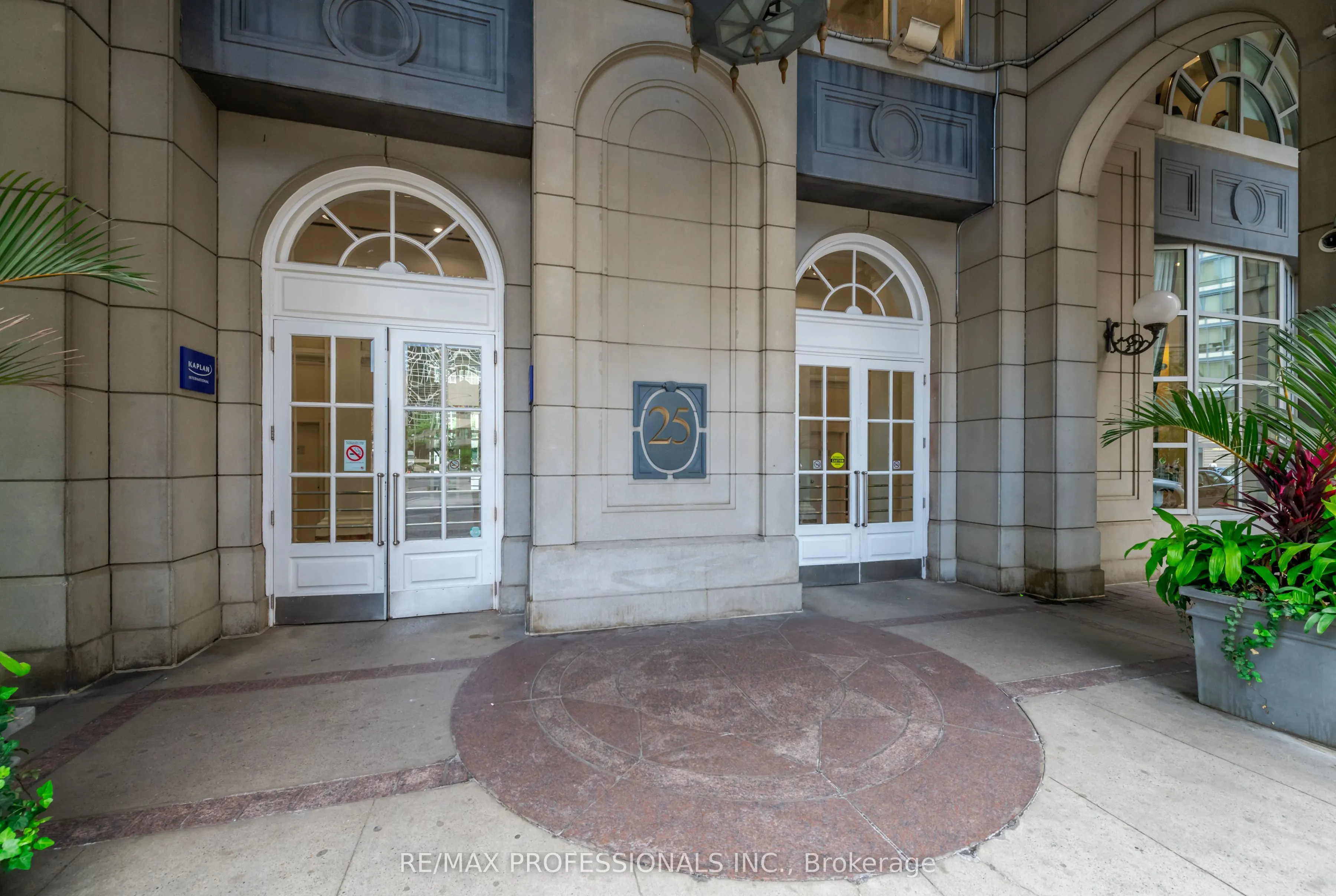 25 The Esplanade, #2302