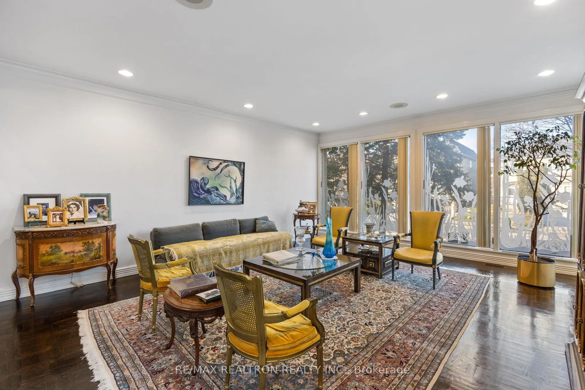 83 Hillmount Avenue