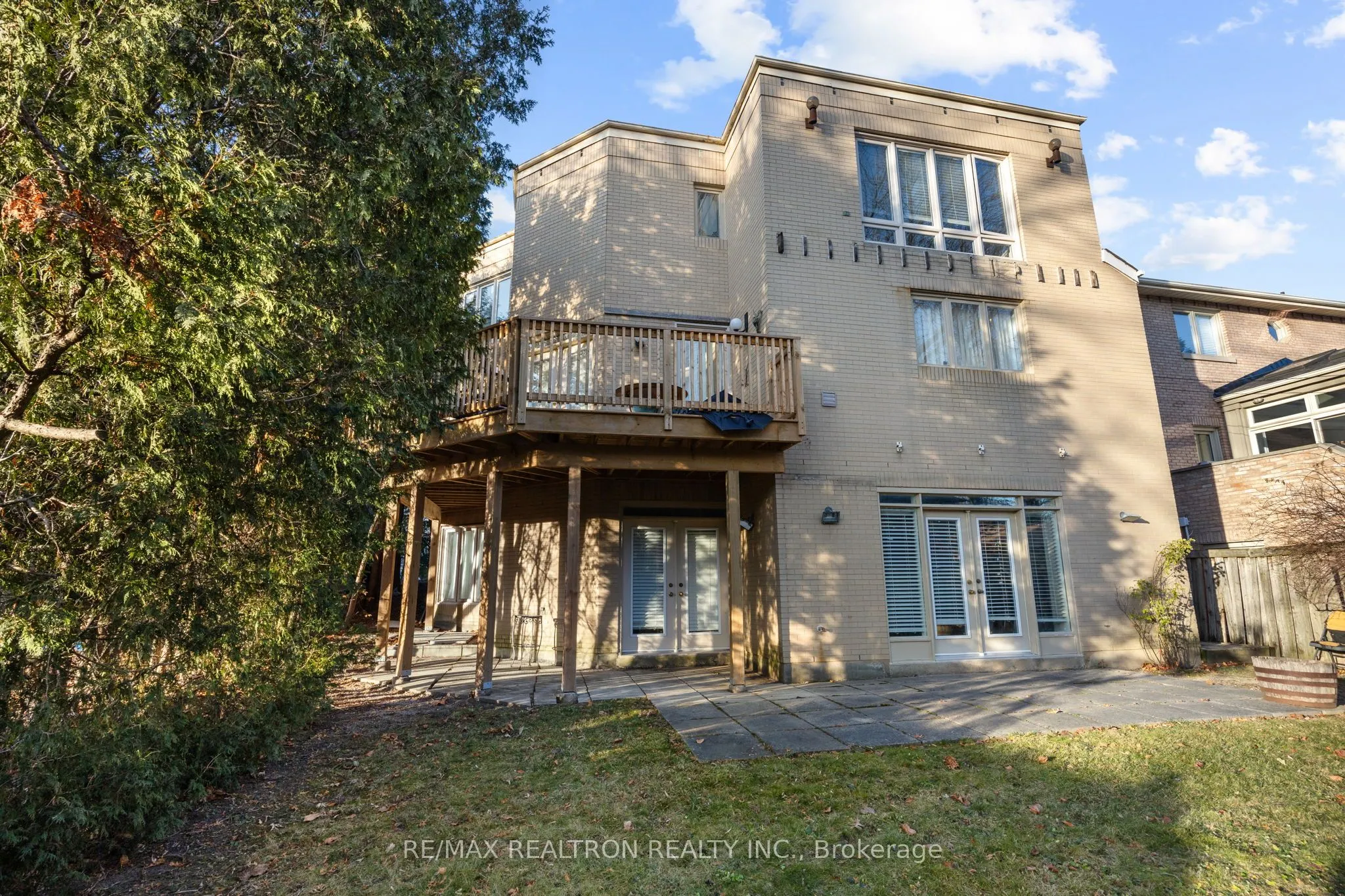 83 Hillmount Avenue