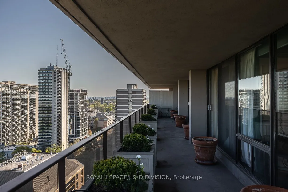 20 Avoca Avenue, #2004
